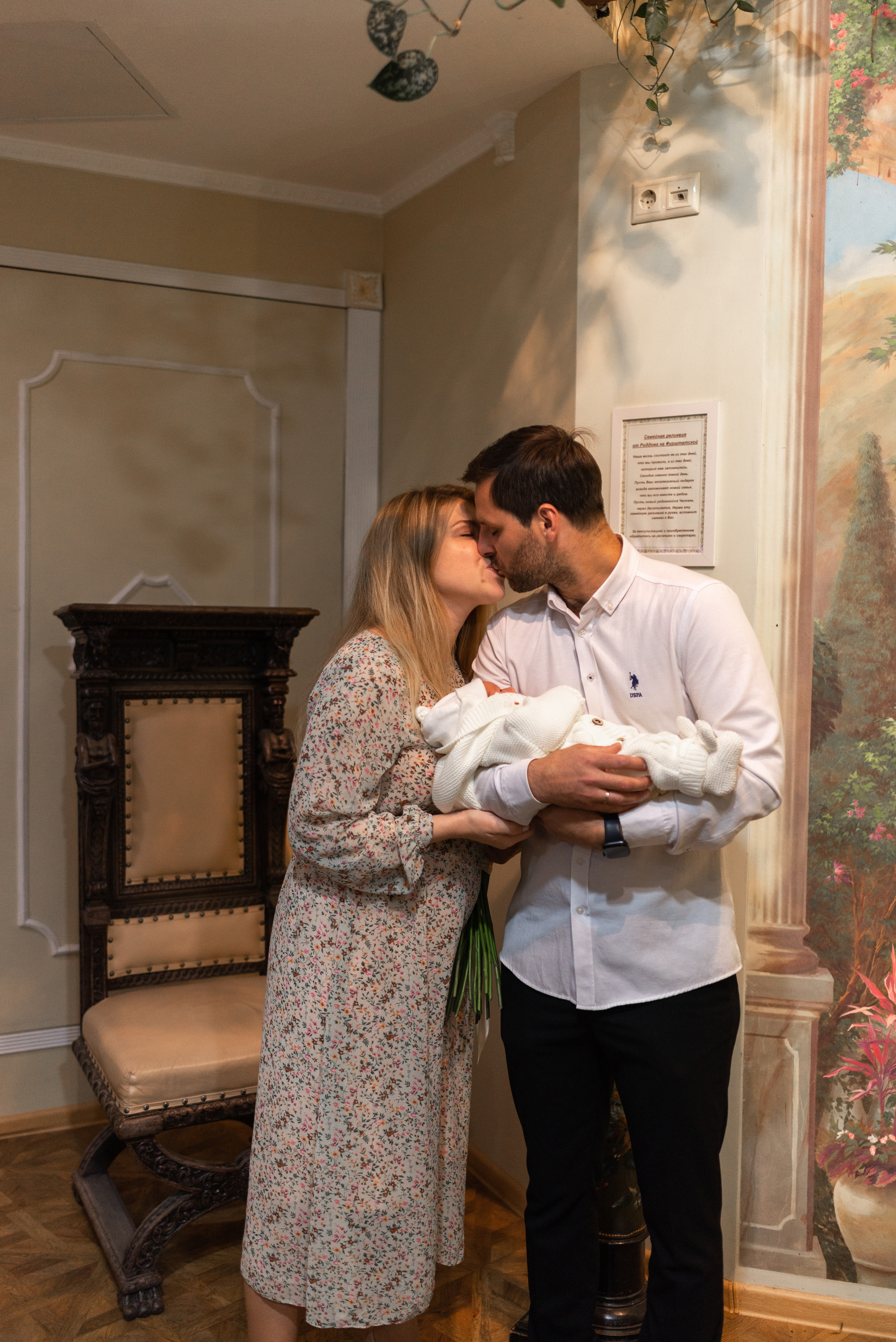 Выписка из роддома. Фотограф на роды и ньюборн в Санкт-Петербурге | Настасья Сергеева