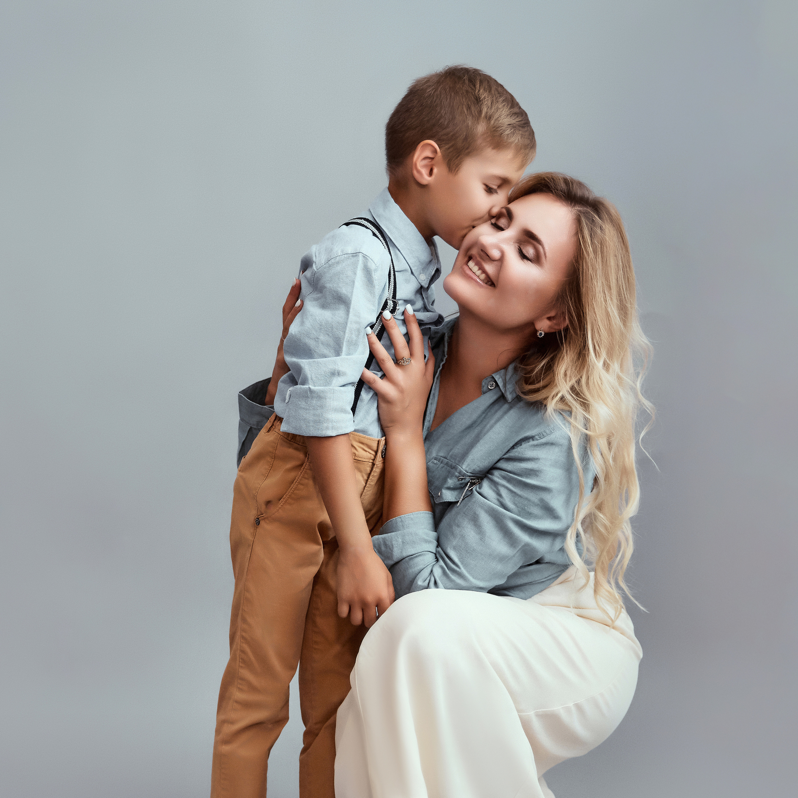 Семейная фтосессия в студии. Фотограф в Минске Анна Кучинская
