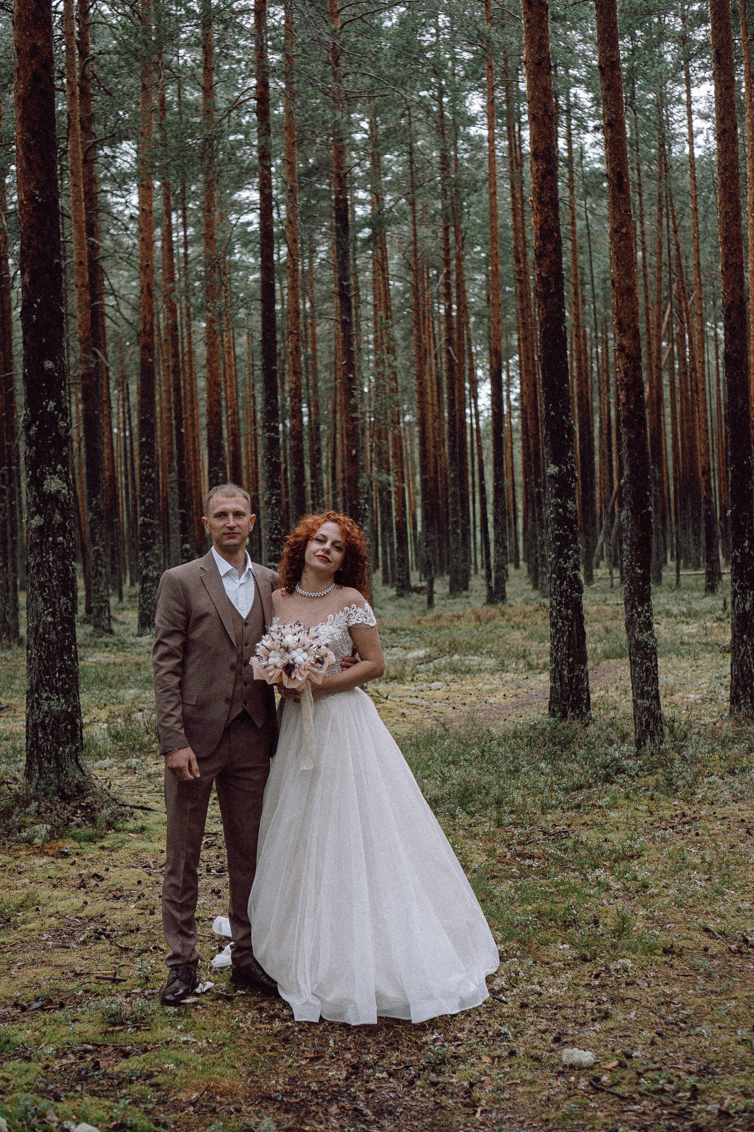 СВАДЕБНАЯ ФОТОСЕССИИЯ ПАРЫ В ГОРОДЕ ПРИОЗЕРСК В СОСНОВОМ ЛЕСУ И С ПИКАПОМ. Профессиональный фотограф, Санкт-Петербург — Виктория Богомолова