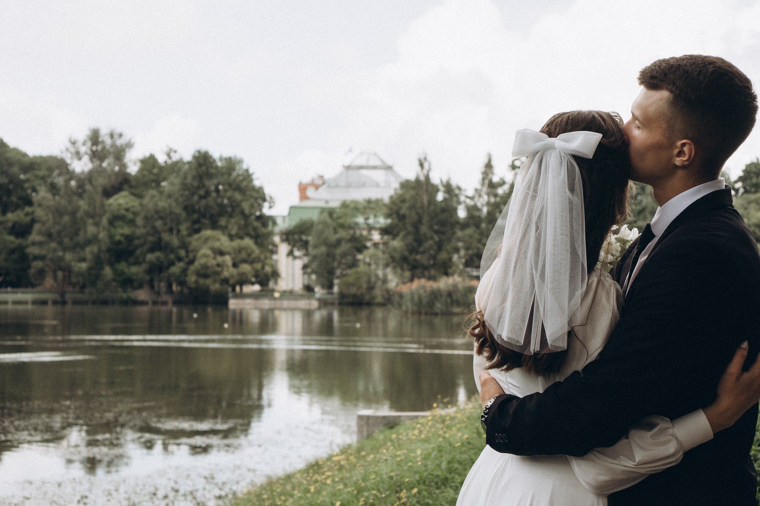 СВАДЕБНАЯ СЬЕМКА В ТАВРИЧЕСКОМ САДУ И ПРОГУЛКА ПО ЧЕРНЫШЕВСКОЙ. Профессиональный фотограф, Санкт-Петербург — Виктория Богомолова