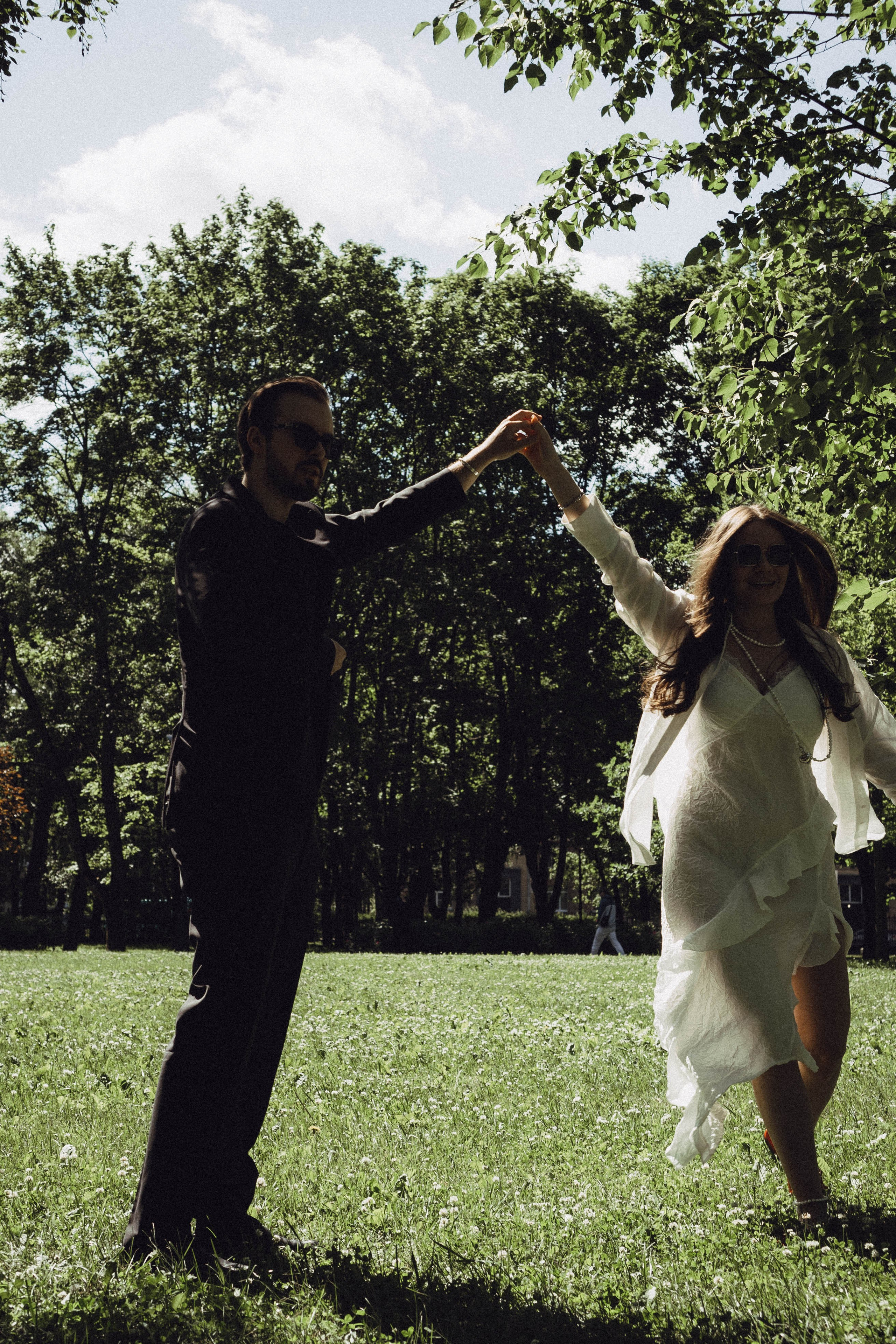 СВАДЕБНАЯ СЬЕМКА В ПАРКЕ ПОБЕДЫ И ПРОГУЛКА ПО МОСКОВСКОМУ ПРОСПЕКТУ. Профессиональный фотограф, Санкт-Петербург — Виктория Богомолова