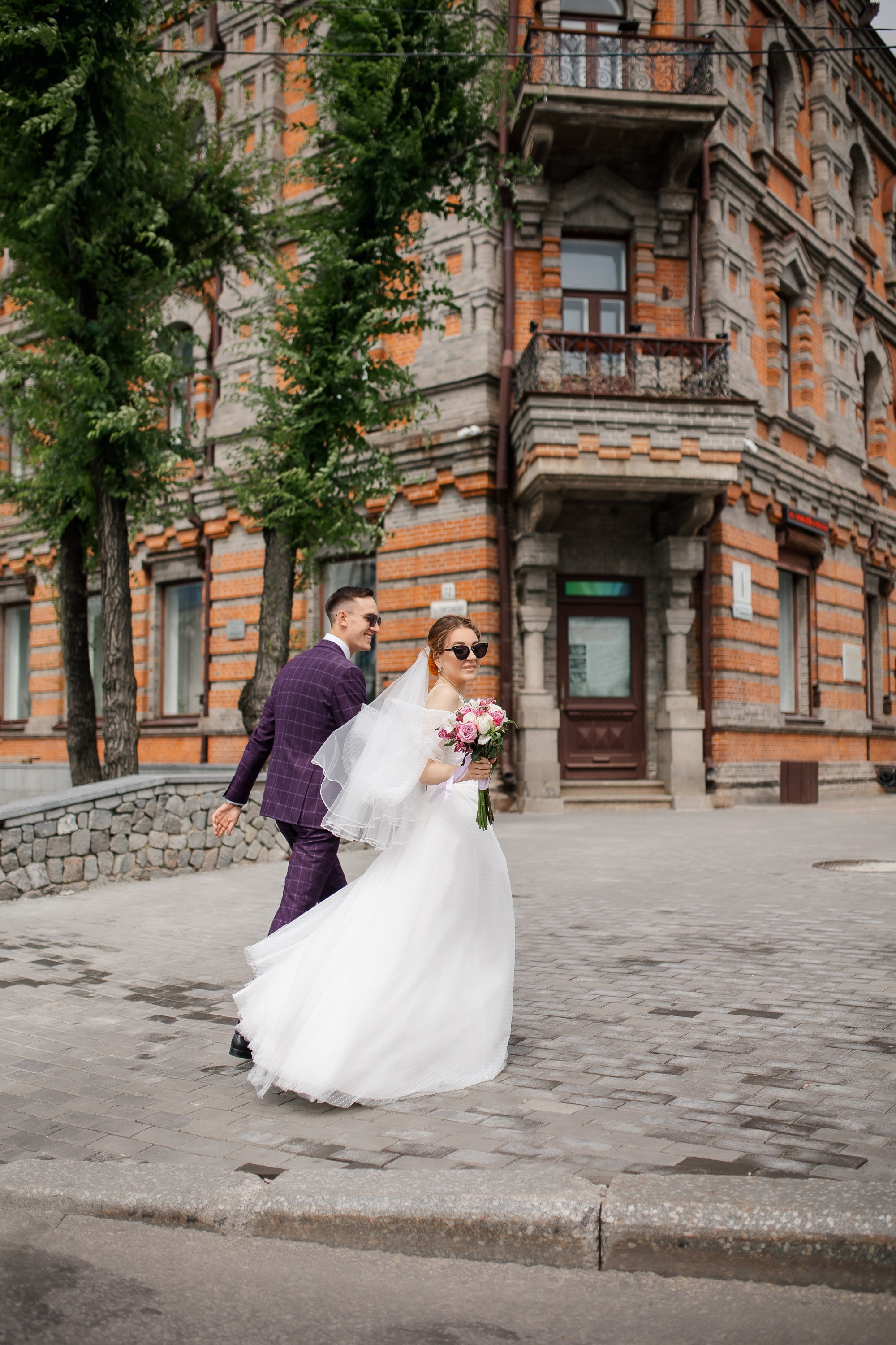 Ксения и Максим. Сборы Sopka. Прогулка по городу. Свадебный фотограф в Хабаровске