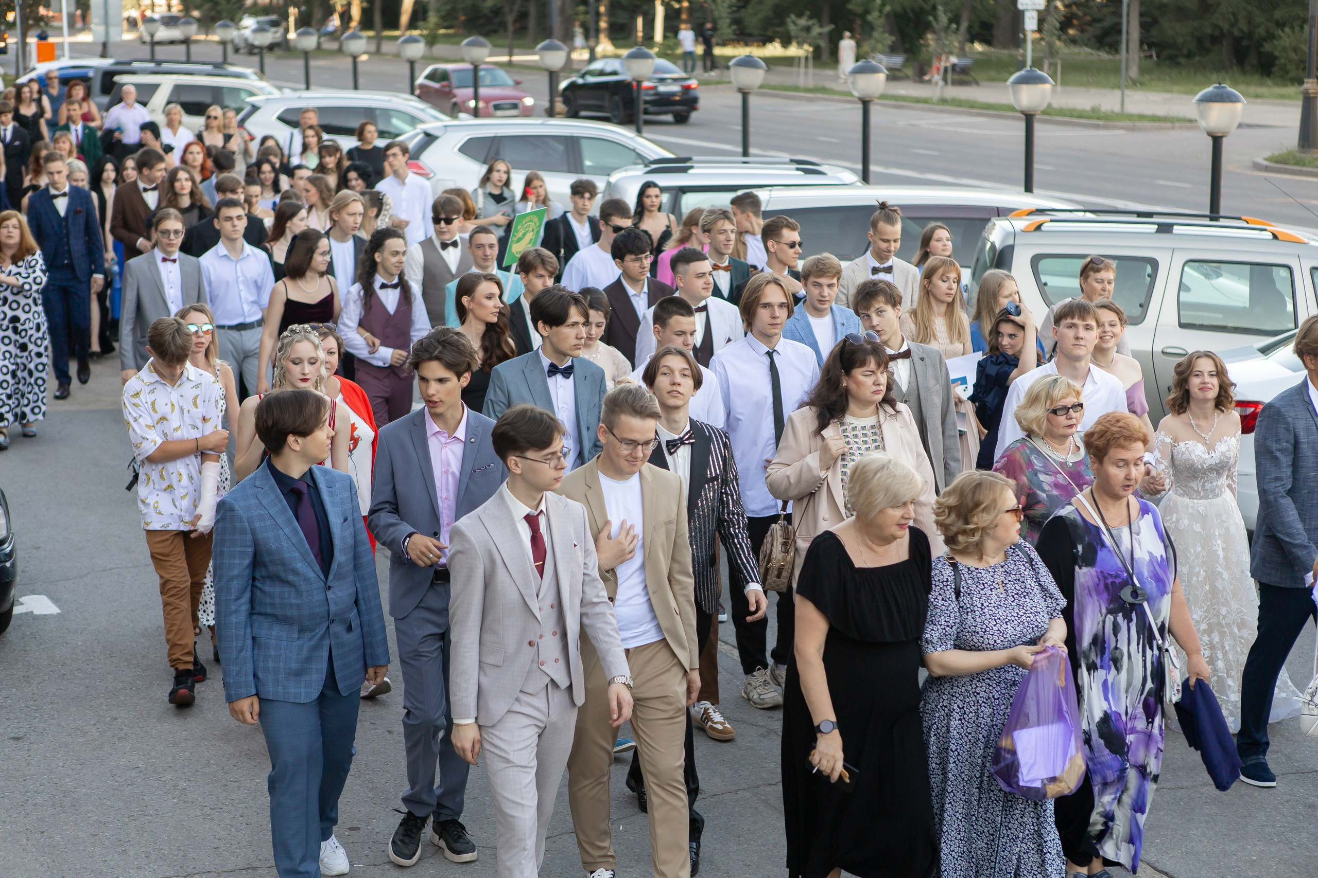 Выпускной Гимназия 12 2024 г. Свадебный и портретный Фотограф в Липецке Дмитрий Котюков
