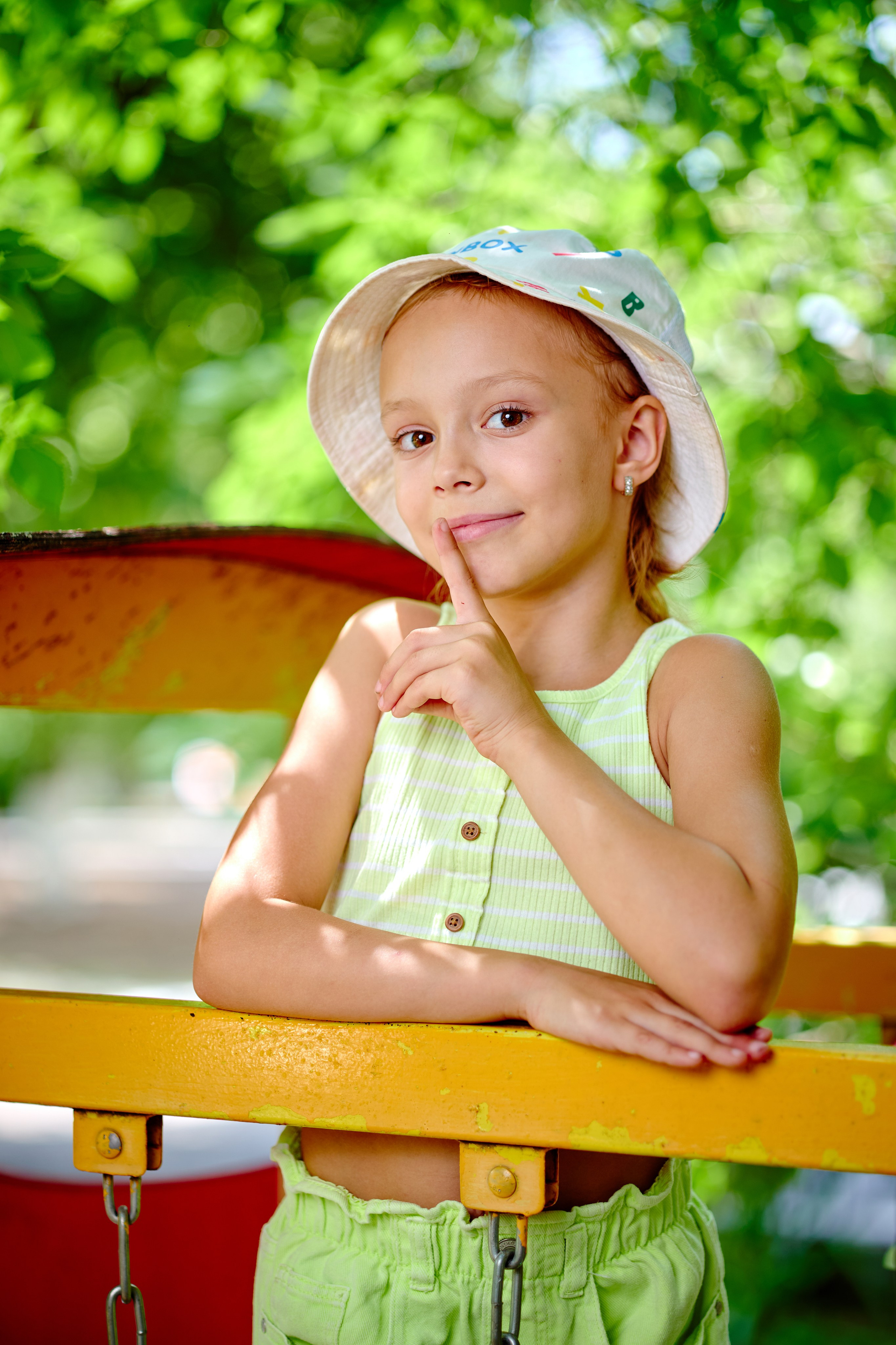 Пример летней съемки в детском саду № 92 Старшая группа Радуга. Фотограф Выпускные альбомы Таганрог Сергей Коробченко