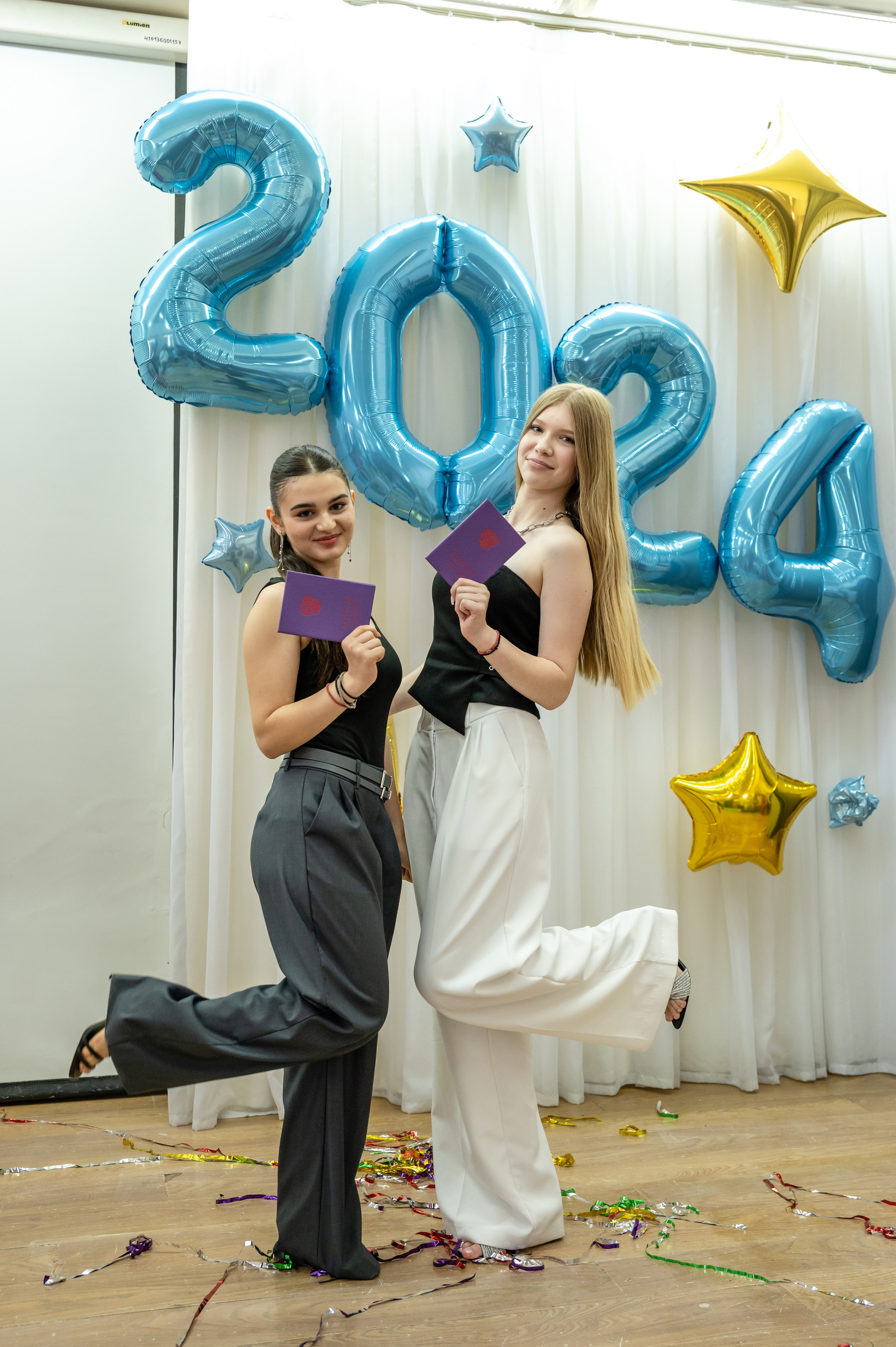 Школа № 98 9 класс вручение аттестатов. Вячеслав Скрипник Фотограф Краснодар