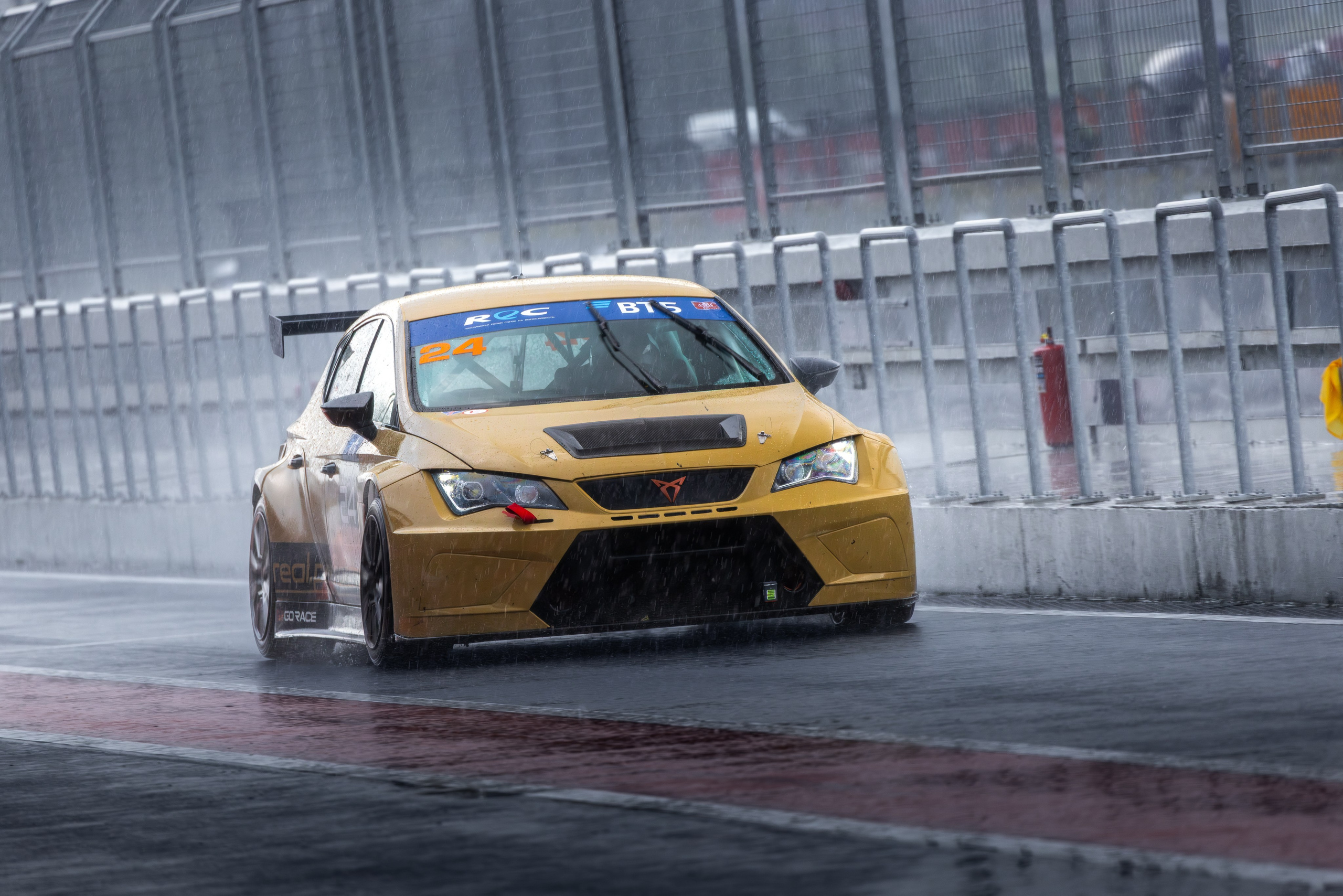 Garage fest 2025. Автомобильный фотограф в Санкт-Петербурге — Илья Kaseone_1