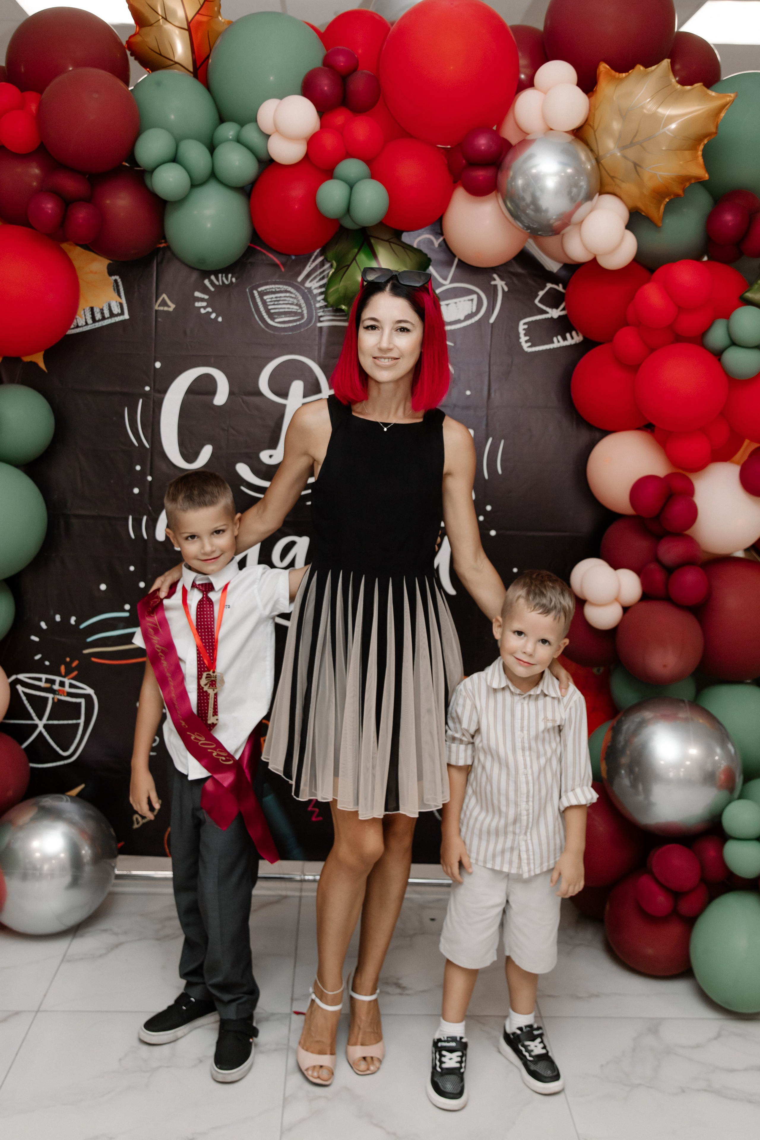 1 класс 11 школа. Выпускные альбомы Натальи Бутко: Новороссийск, Анапа, Геленджик