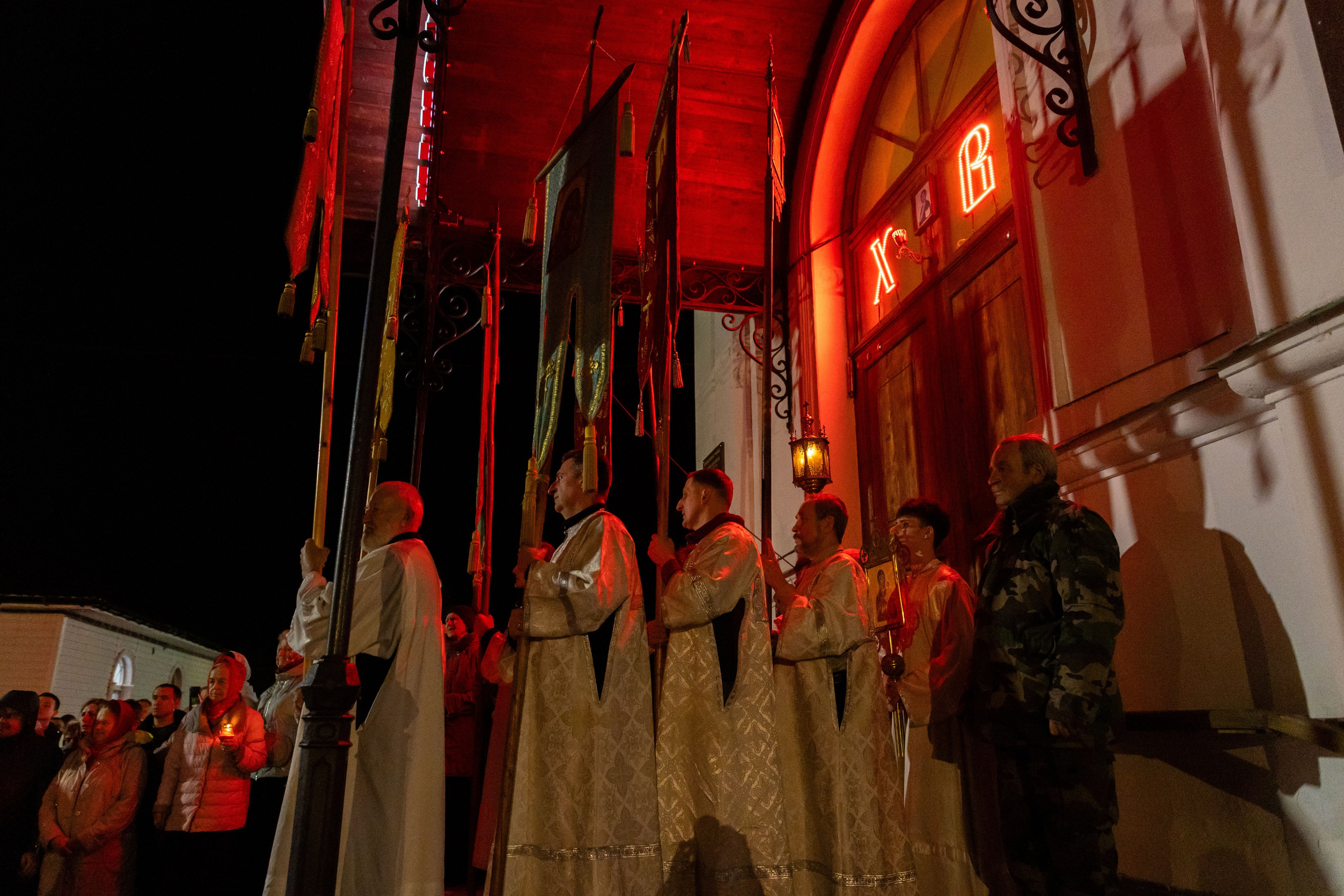 Пасха Воскресенский храм с Ашитково. Семейный и детский фотограф Анна Петракова