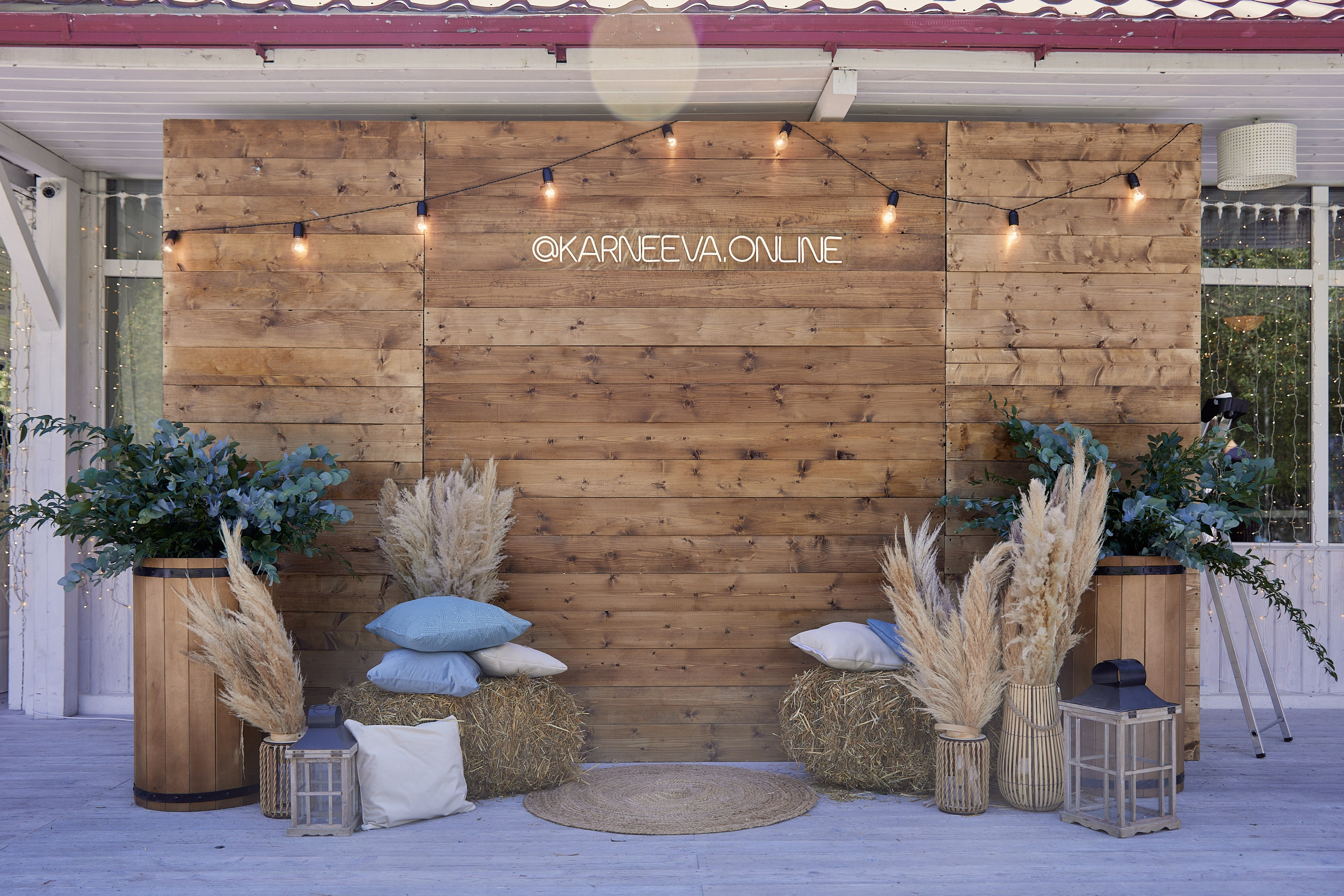 Выпускной Karneeva.online 2024. Репортажный и семейный фотограф Ухова Наталья в Москве