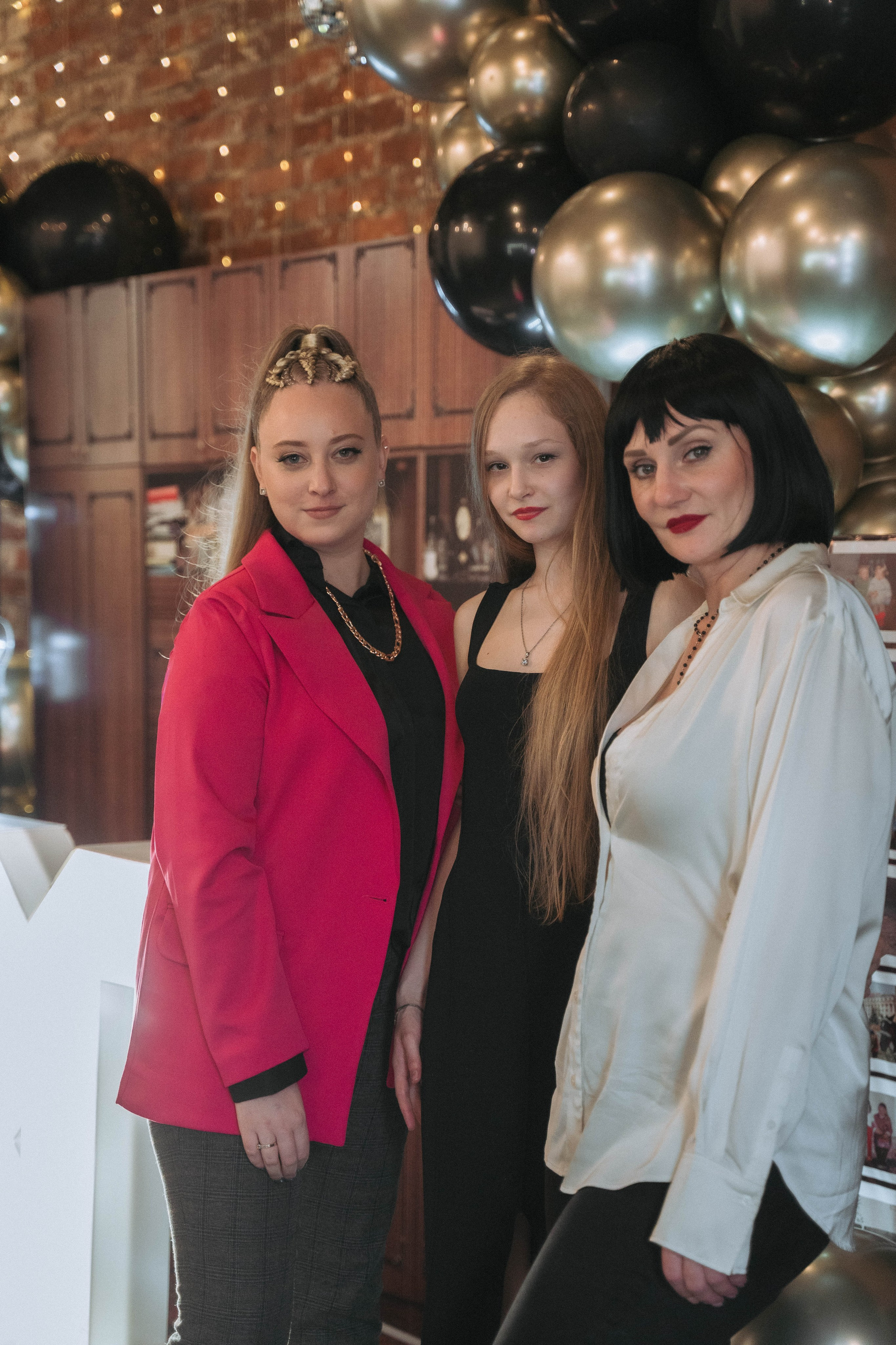 Вечеринка в стиле 90х. ALISON FILMS