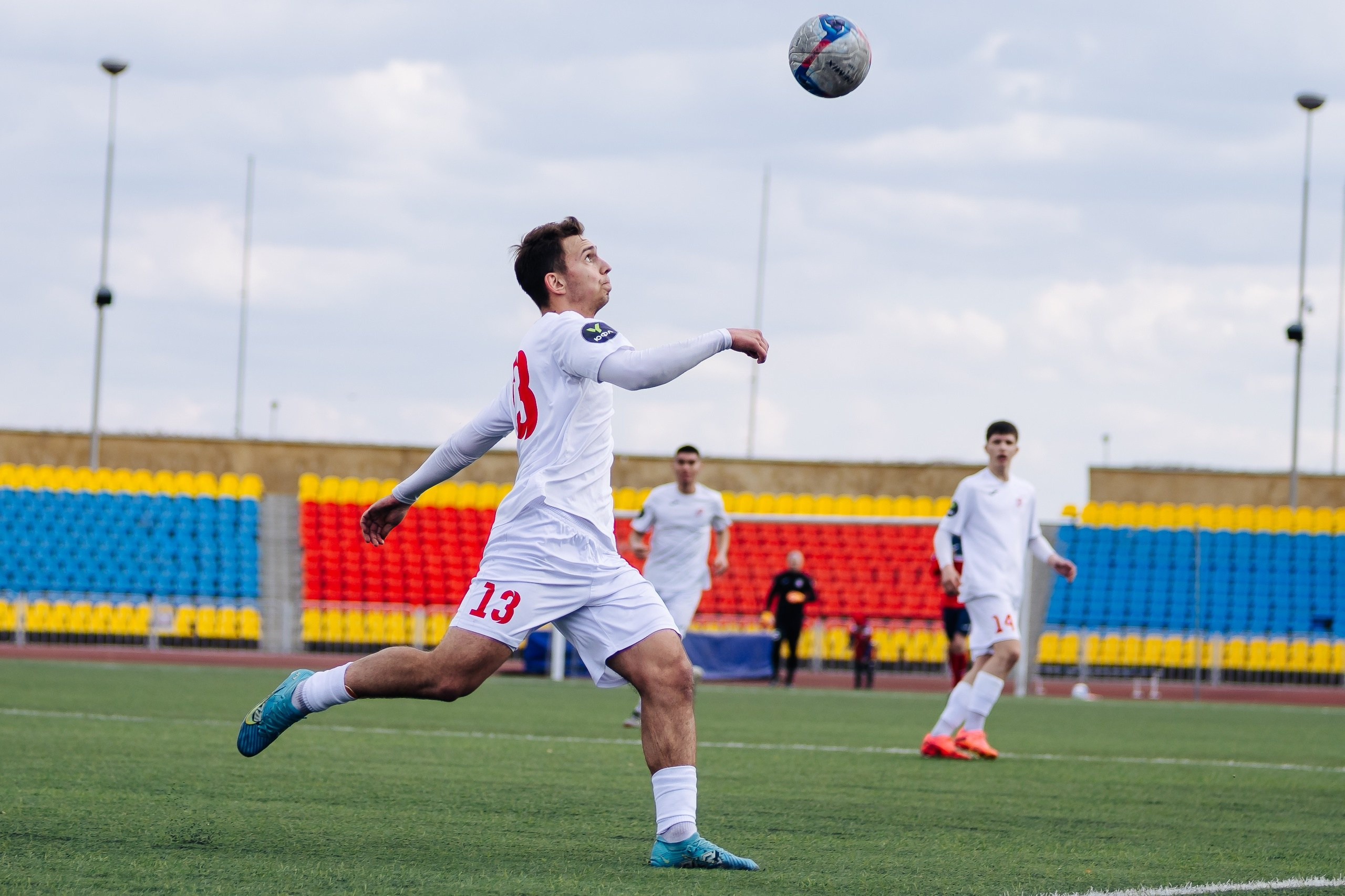 ФК «Металлург-Магнитогорск» vs ФК «ОСШ-Челябинск-М» // 05.04.25. Денис Прохоров Фотограф в г. Магнитогорск