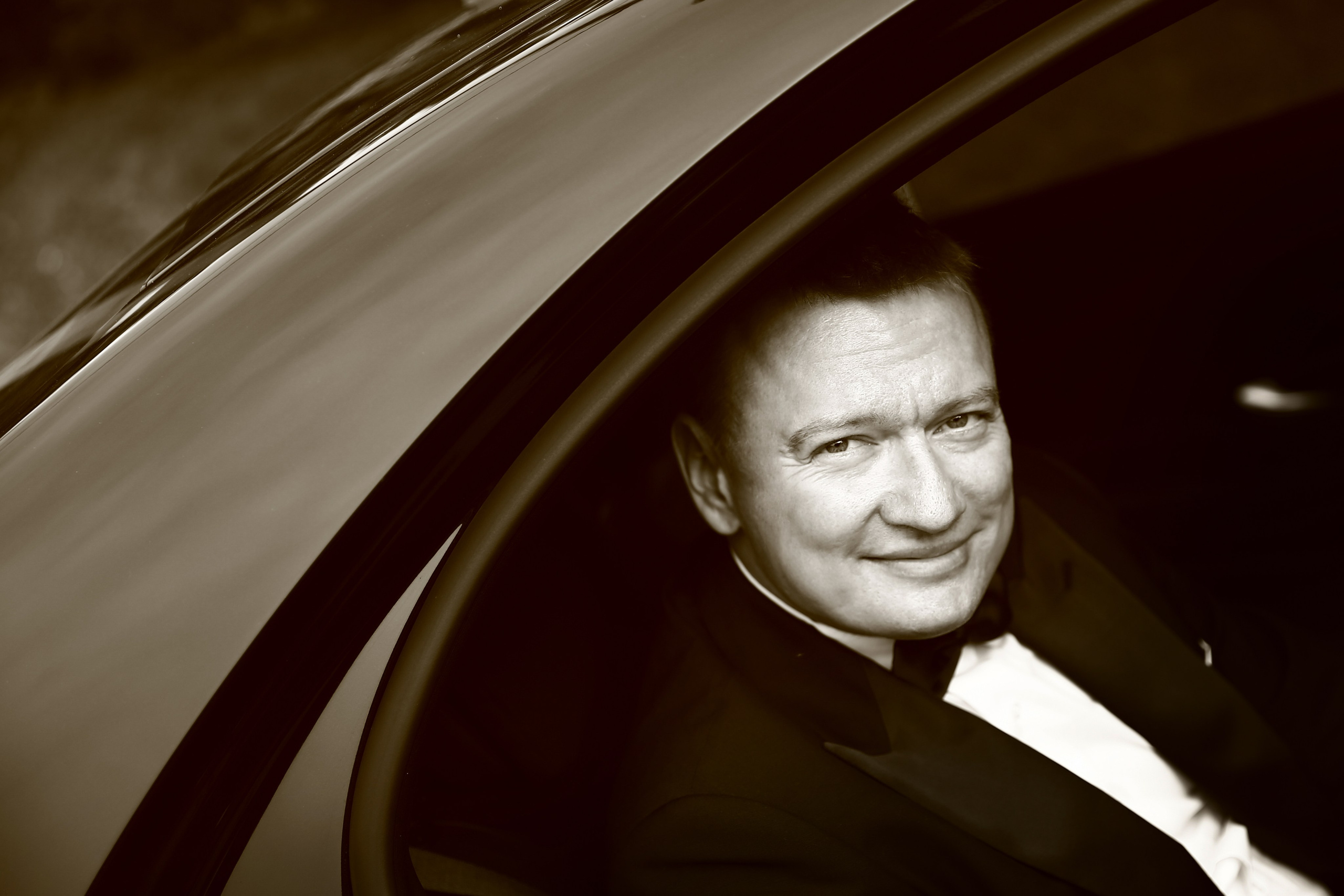 Нежная летняя свадьба Инны и Александра: фотосъёмка в парке. Фотограф в Москве Владимир Осиченко — портреты, мероприятия, репортажи