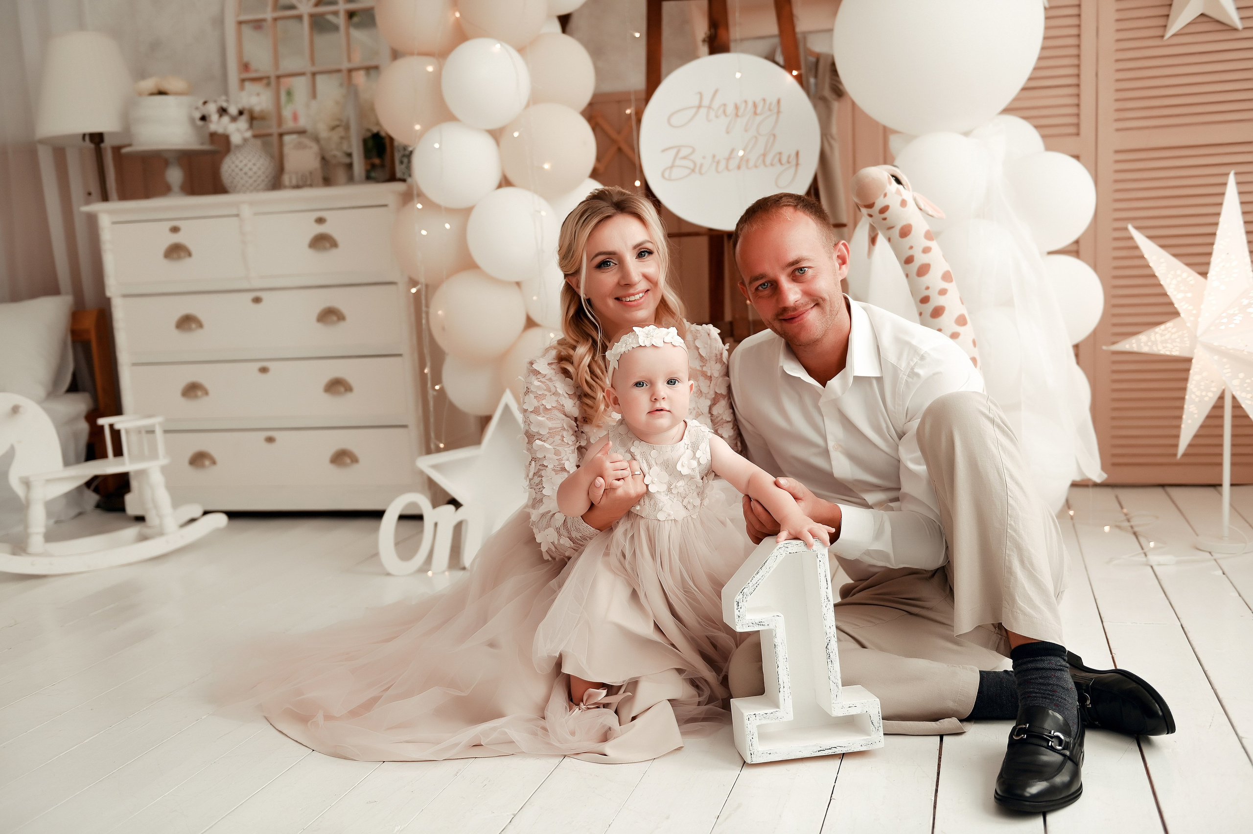 Семейная на 1 годик. Свадебный, семейный, детский, контент фотограф в Омске Максим Ильин