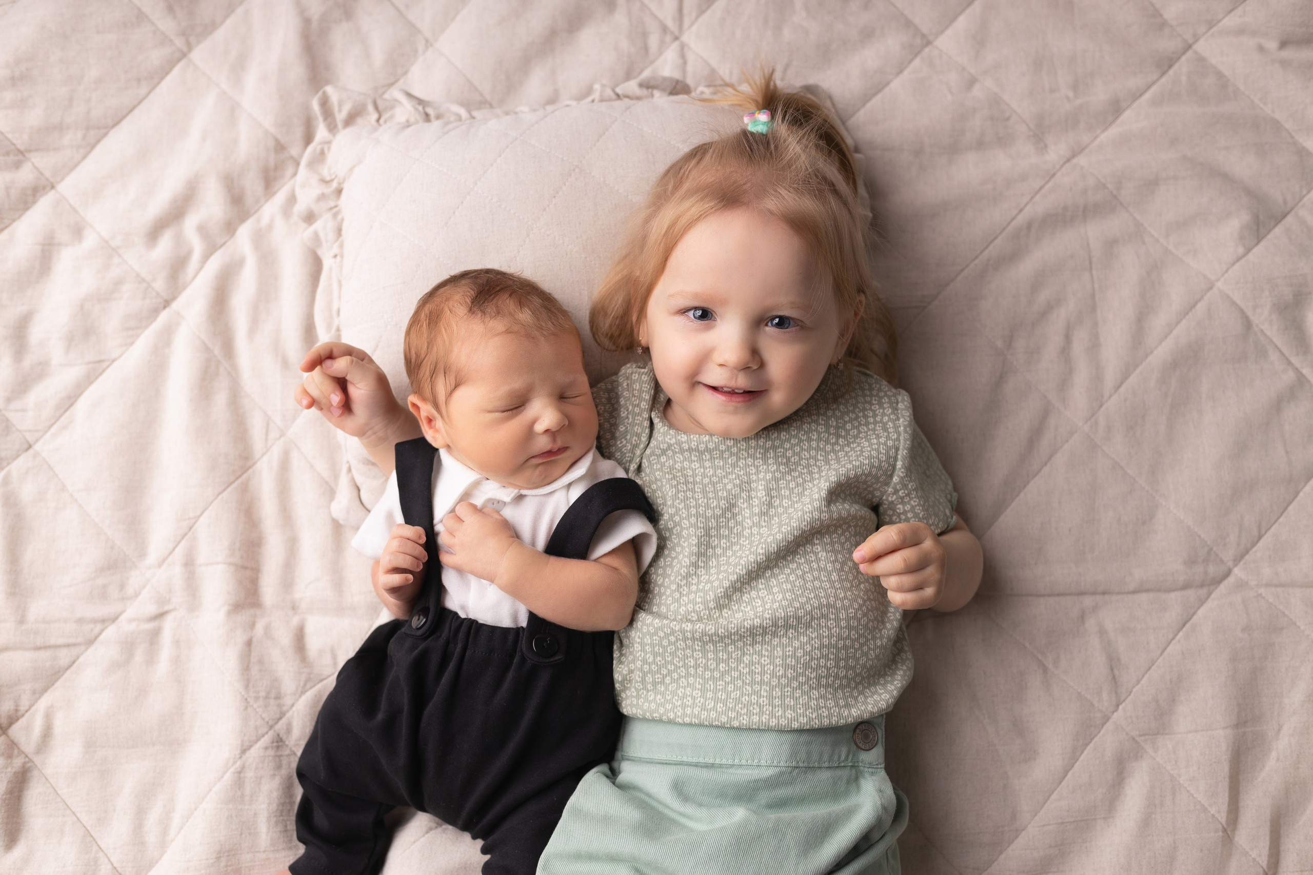 Семейные кадры от Elvira Kamaeva. Фотограф новорожденных малышей в Омске и Омской области Эльвира Камаева