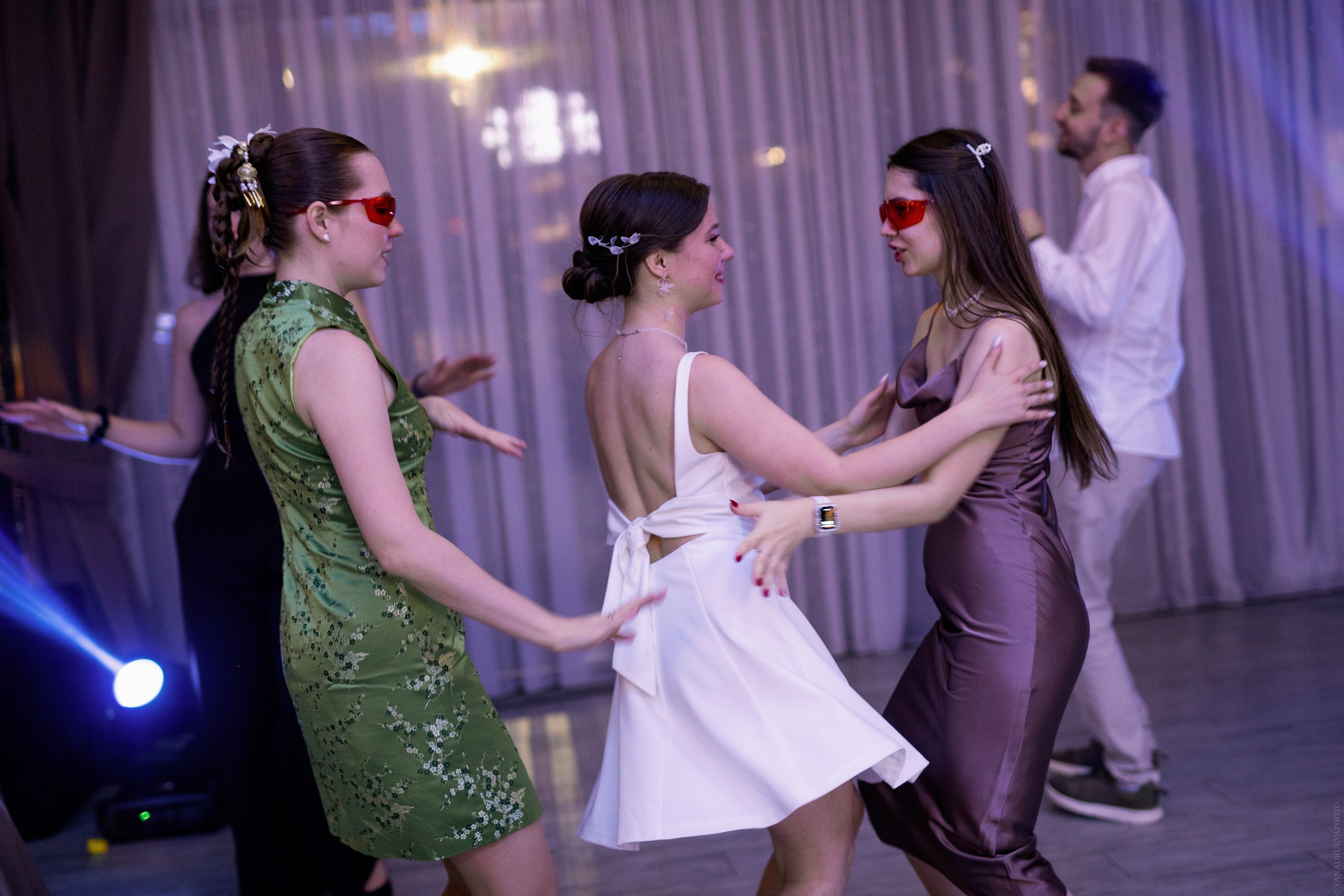 НеИГРЫ и прожарка жениха. Игорь и Дарья. Свадебный и контент- фотограф в Тольятти, Самаре, Москве Яна Уруева