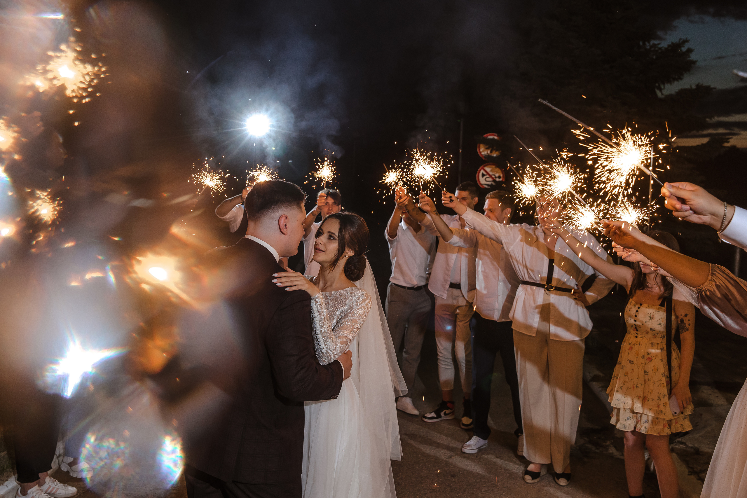 Свадебная фотосессия в Тольятти для Валерии и Дениса. Свадебный и семейный фотограф в Самаре и Тольятти | Елена Топанцева