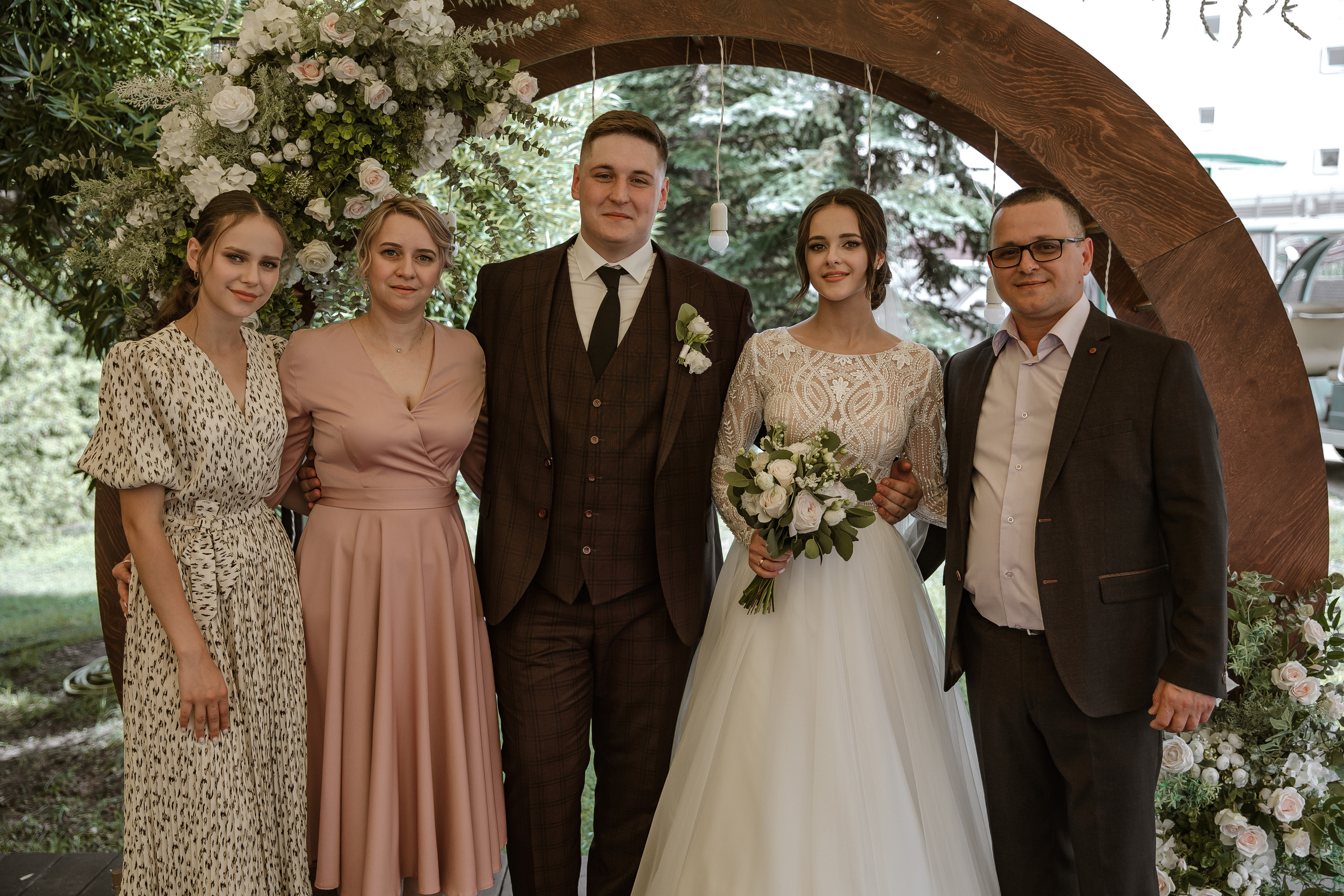 Свадебная фотосессия в Тольятти для Валерии и Дениса. Свадебный и семейный фотограф в Самаре и Тольятти | Елена Топанцева