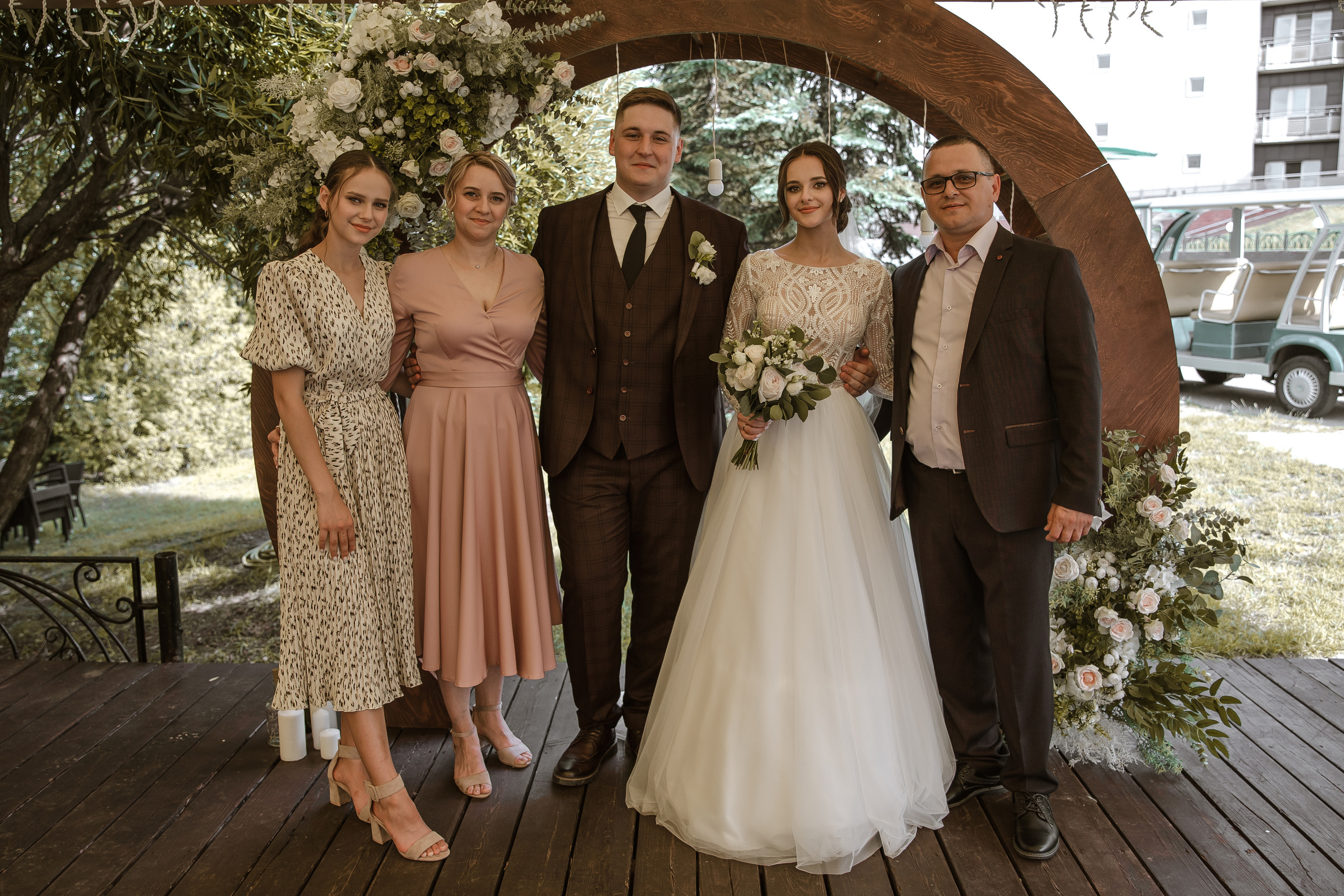 Свадебная фотосессия в Тольятти для Валерии и Дениса. Свадебный и семейный фотограф в Самаре и Тольятти | Елена Топанцева