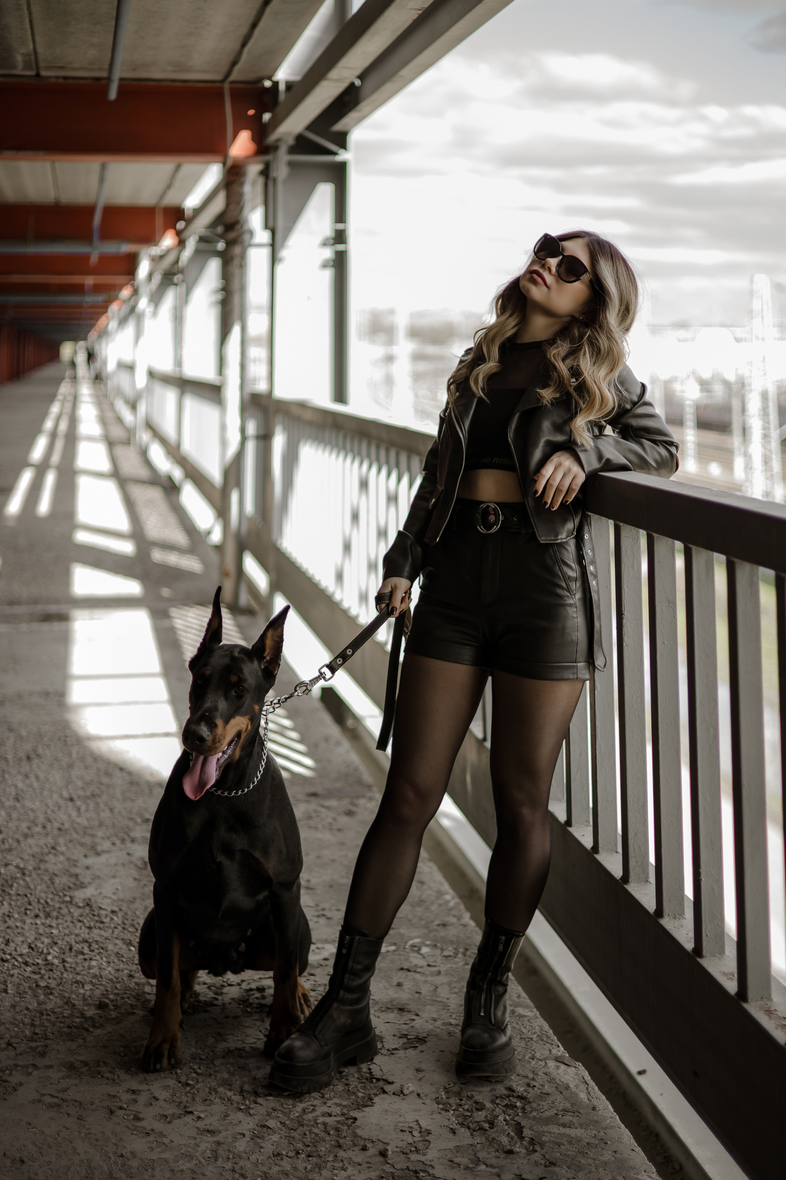 Фотосессия Евгении с доберманом. Свадебный и семейный фотограф в Самаре и Тольятти | Елена Топанцева