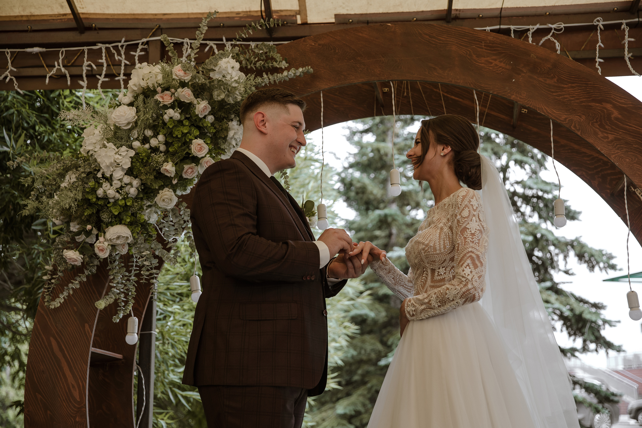 Свадебная фотосессия в Тольятти для Валерии и Дениса. Свадебный и семейный фотограф в Самаре и Тольятти | Елена Топанцева