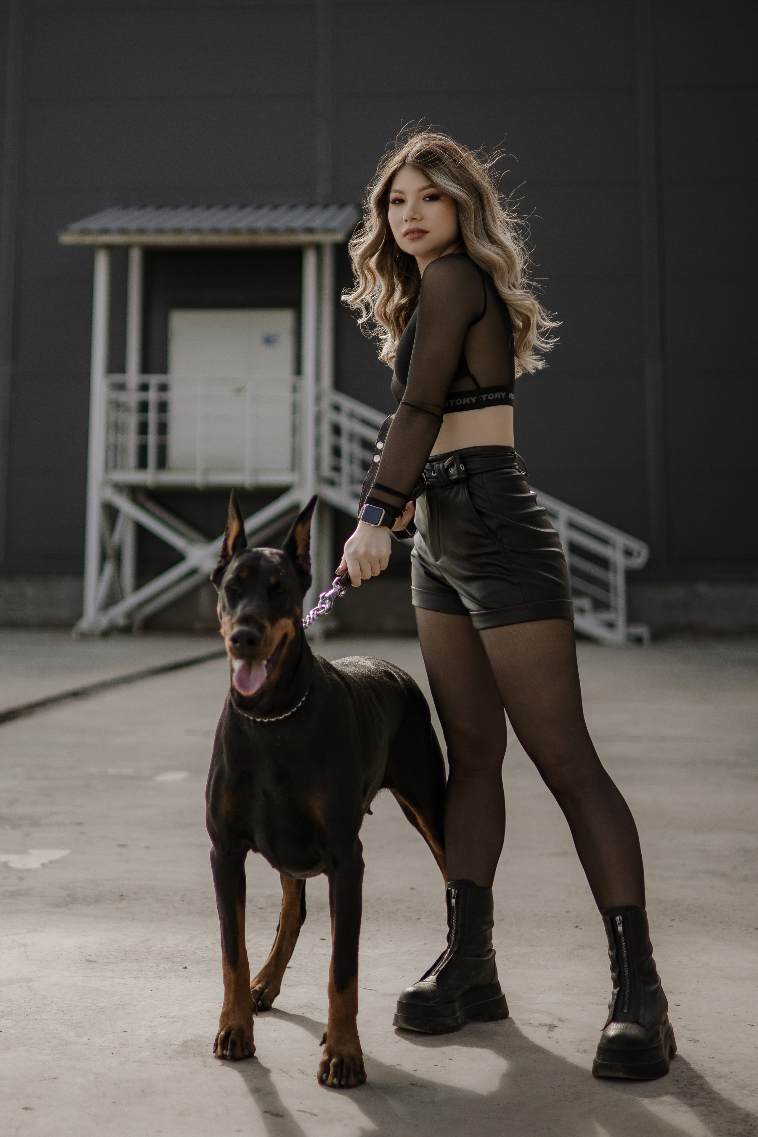 Фотосессия Евгении с доберманом. Свадебный и семейный фотограф в Самаре и Тольятти | Елена Топанцева