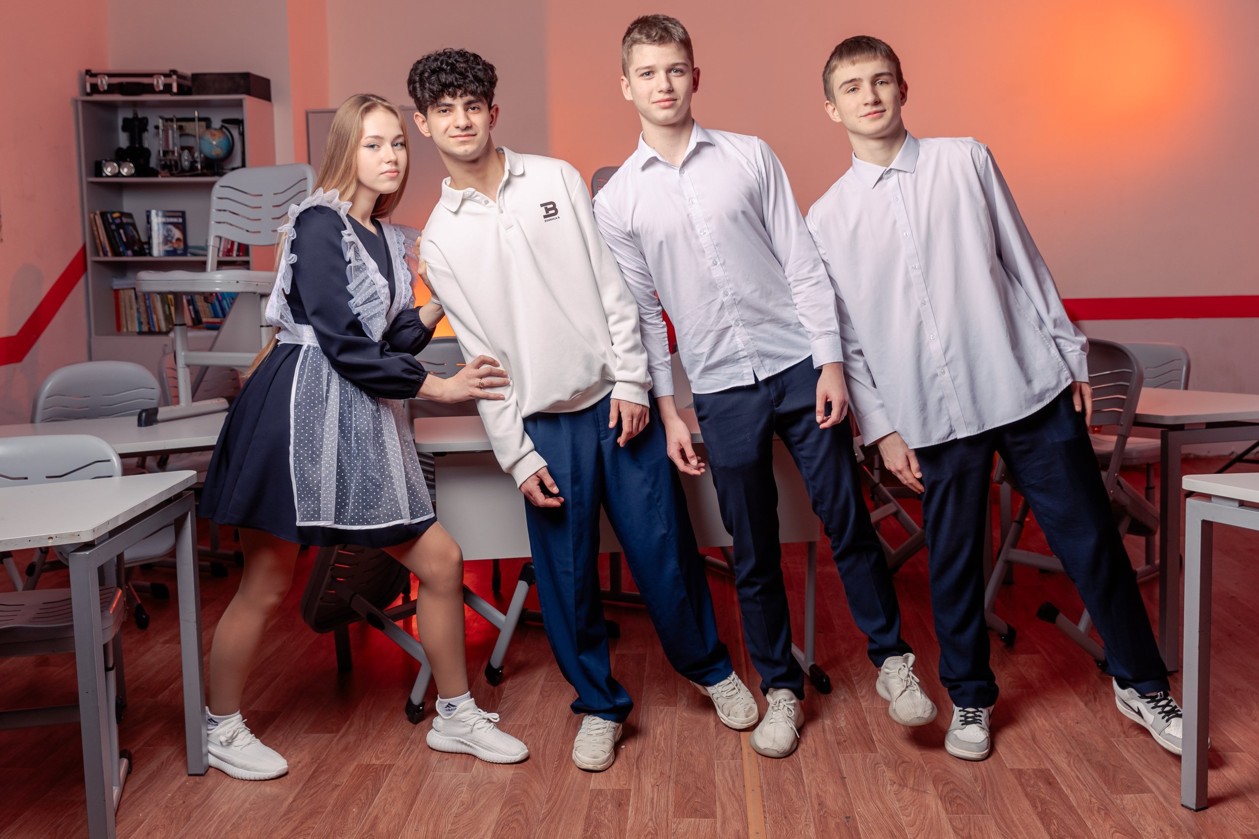 Позирование группы. Выпускные альбомы для детского сада и школы