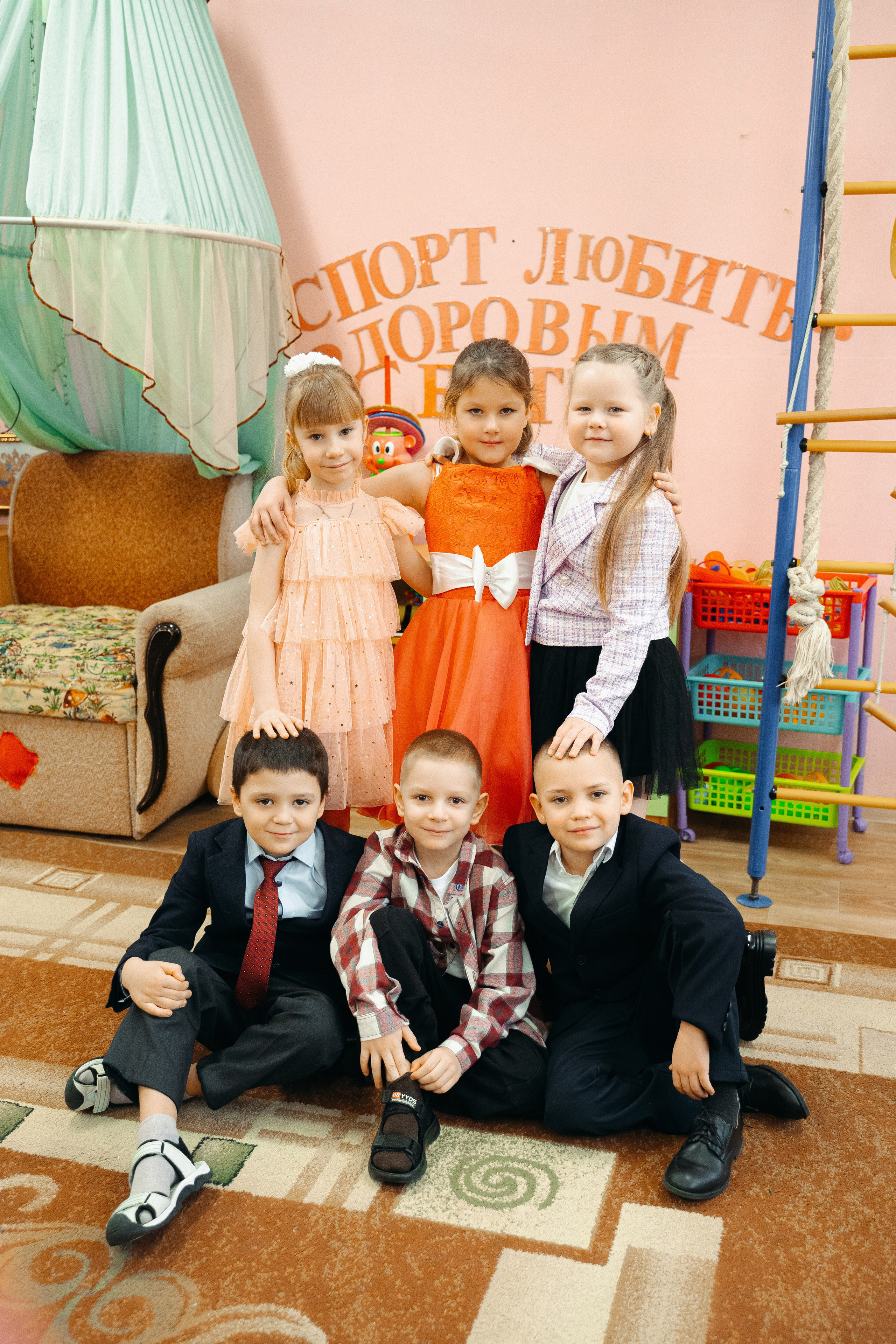 ВЫПУСКНИКИ ДЕТСКОГО САДА. МАРГАРИТА КУДРЯШОВА СВАДЕБНЫЙ И СЕМЕЙНЫЙ ФОТОГРАФ ТВЕРЬ МОСКВА