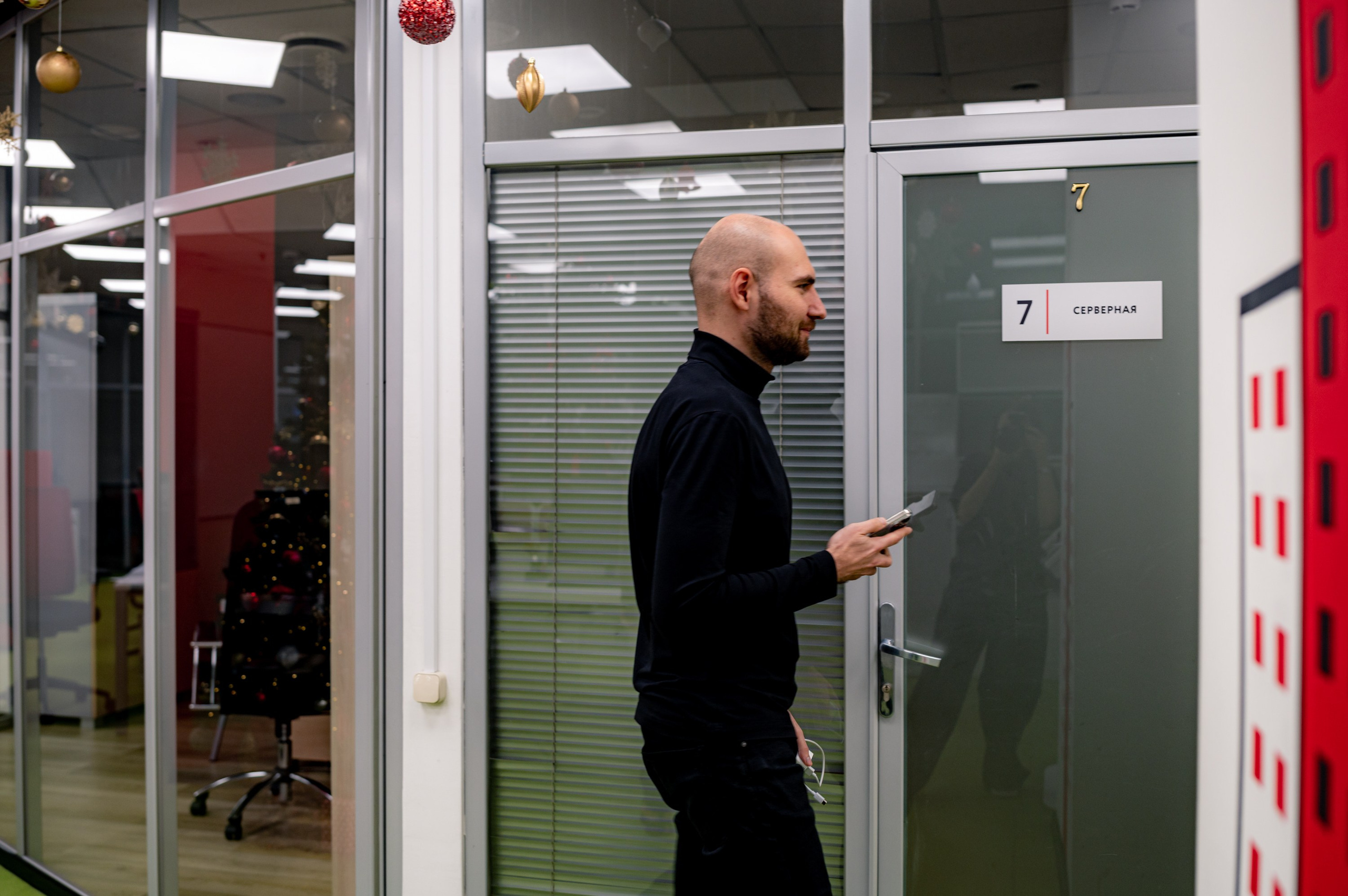 Бизнес портреты и офис МОСОПТОРГ. Коммерческий фотограф в Казани Ксения Добролюбова