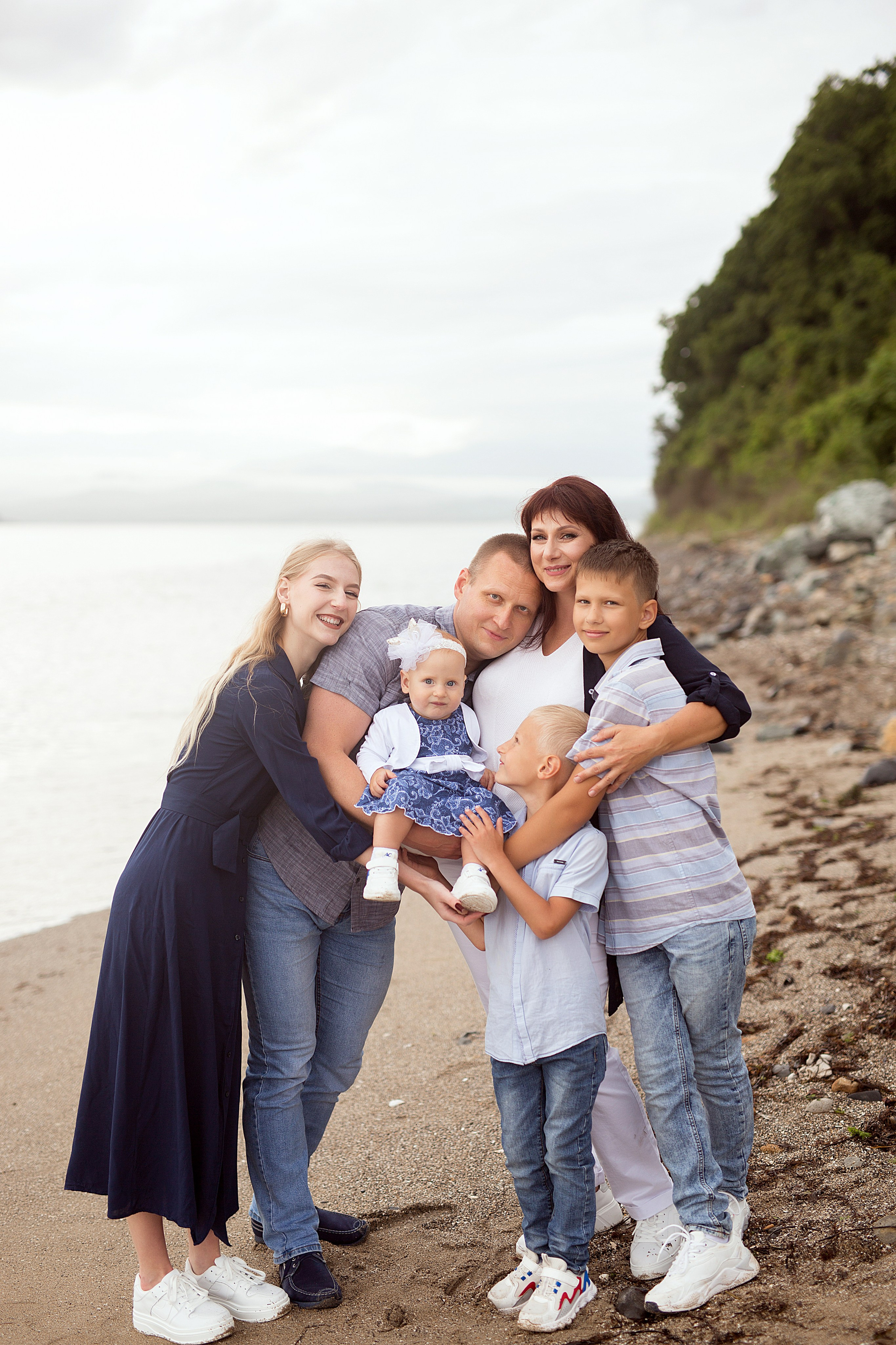 Семейная прогулка у моря. Людмила Далидович топовый семейный фотограф Находка/Владивосток