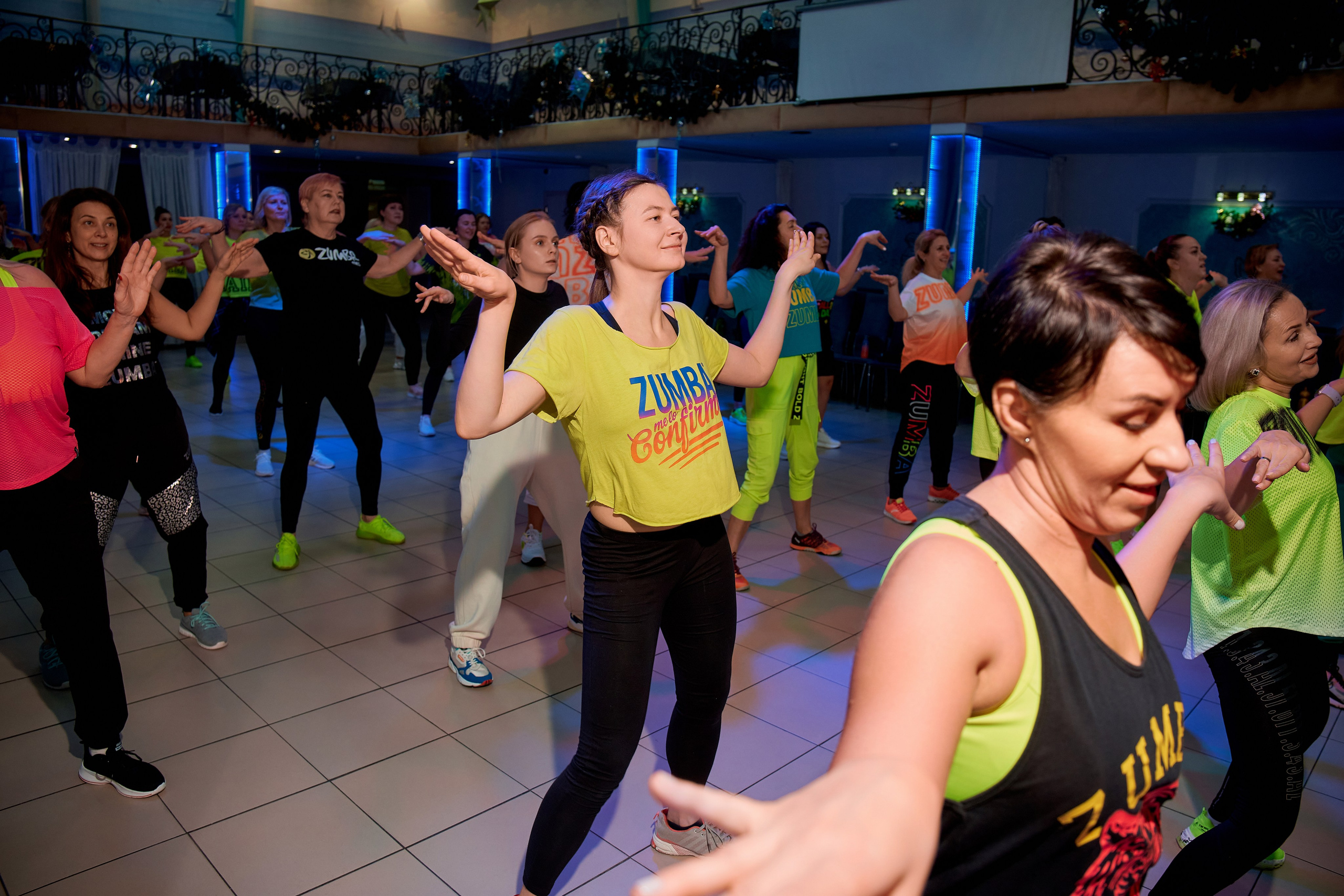 Благотворительная тренировка ЗУМБА. Арт-кафе «Чайка». Фотограф Таганрог Анна Трайжон