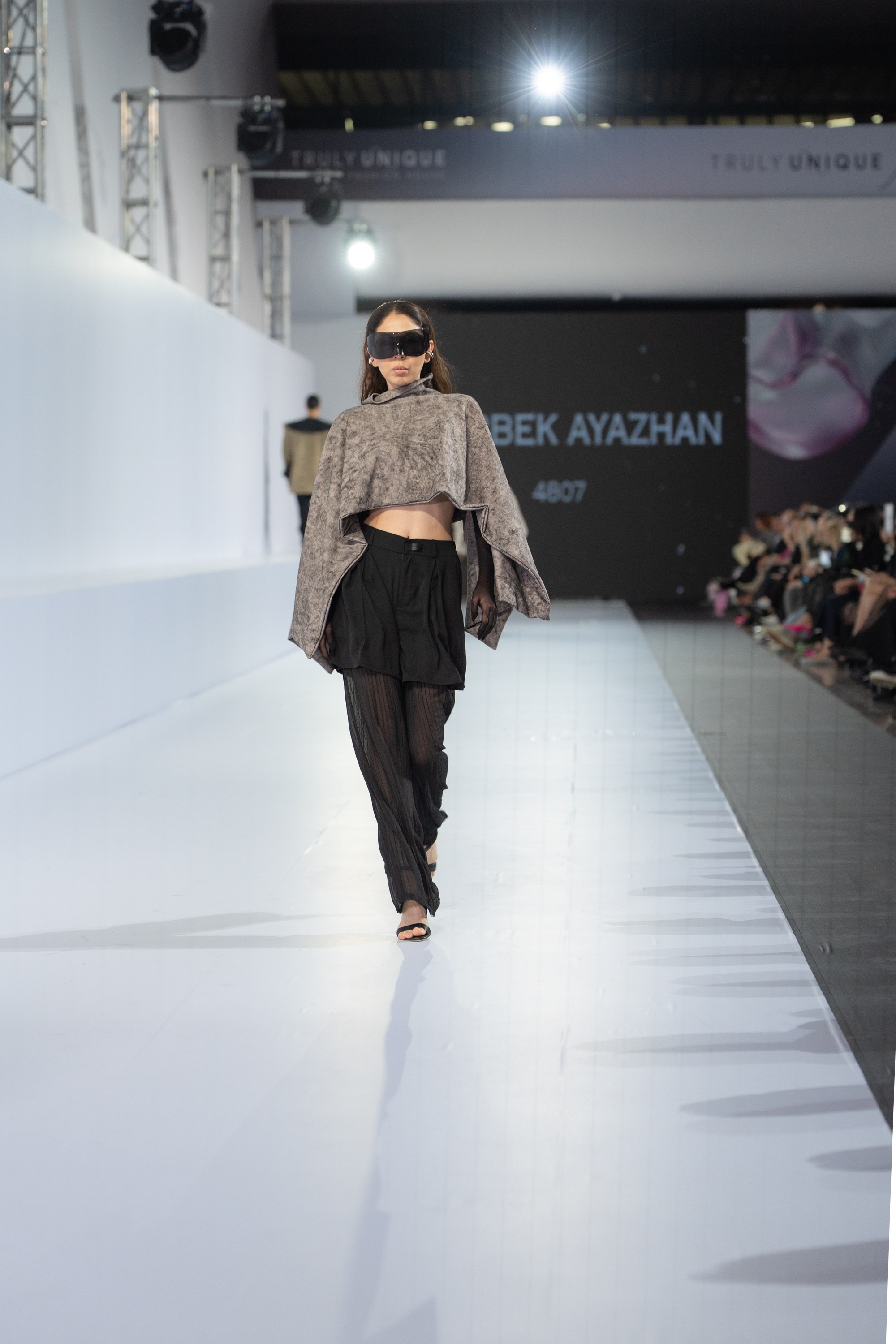 Nurbek Ayazhan. Сайт Алматинского НЮ АРТ, будуар и фэшн фотографа Дениса Карпенко