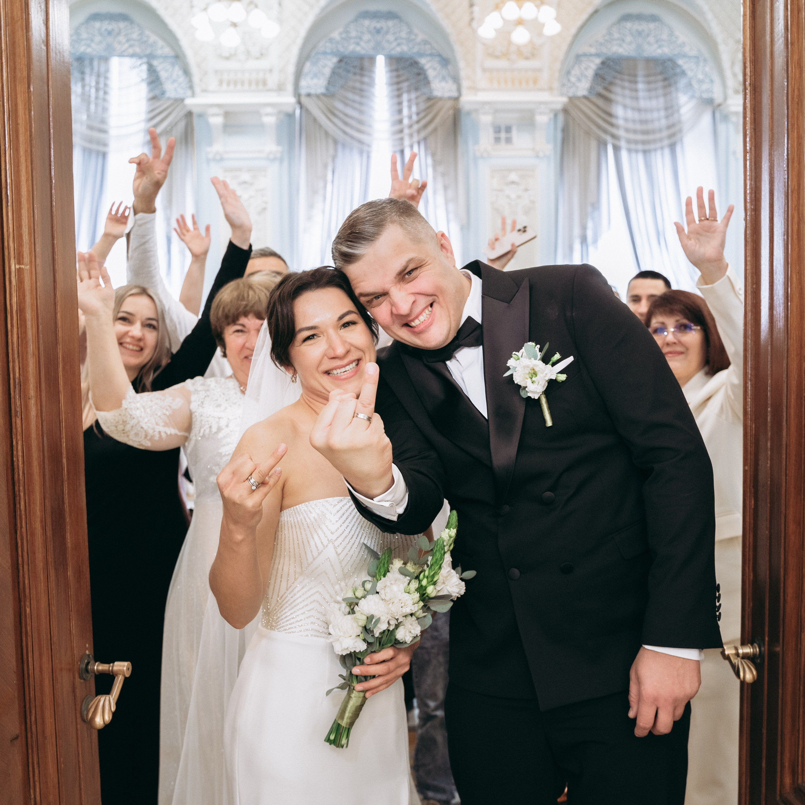 Во Дворце бракосочетания № 2. Professional photoartist in St. Petersburg (wedding, reportage, portrait, model book, love story) Alexander Shvedov