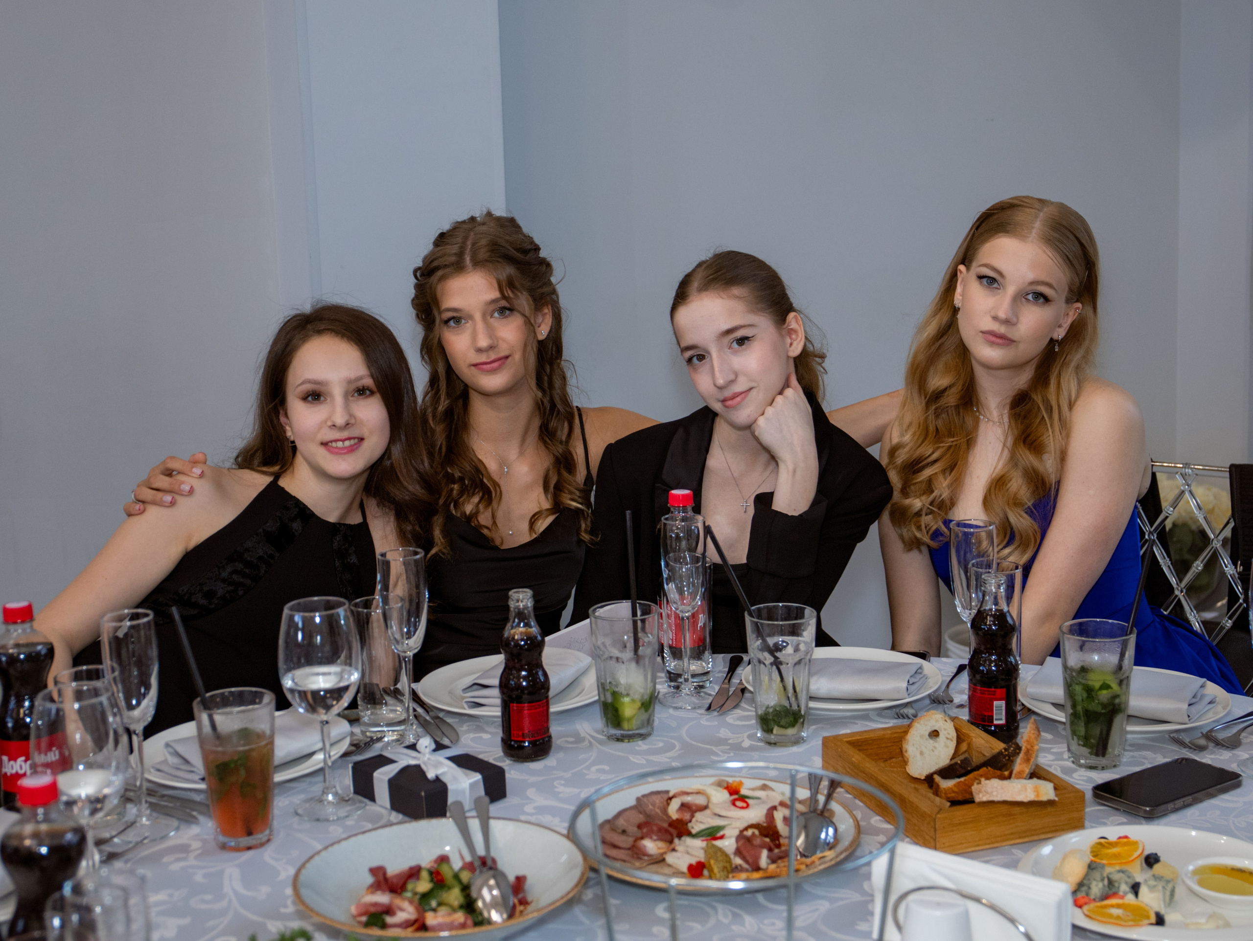 Выпускной 9 класс 2024. Свадебный и семейный фотограф в Москве Мила Широких