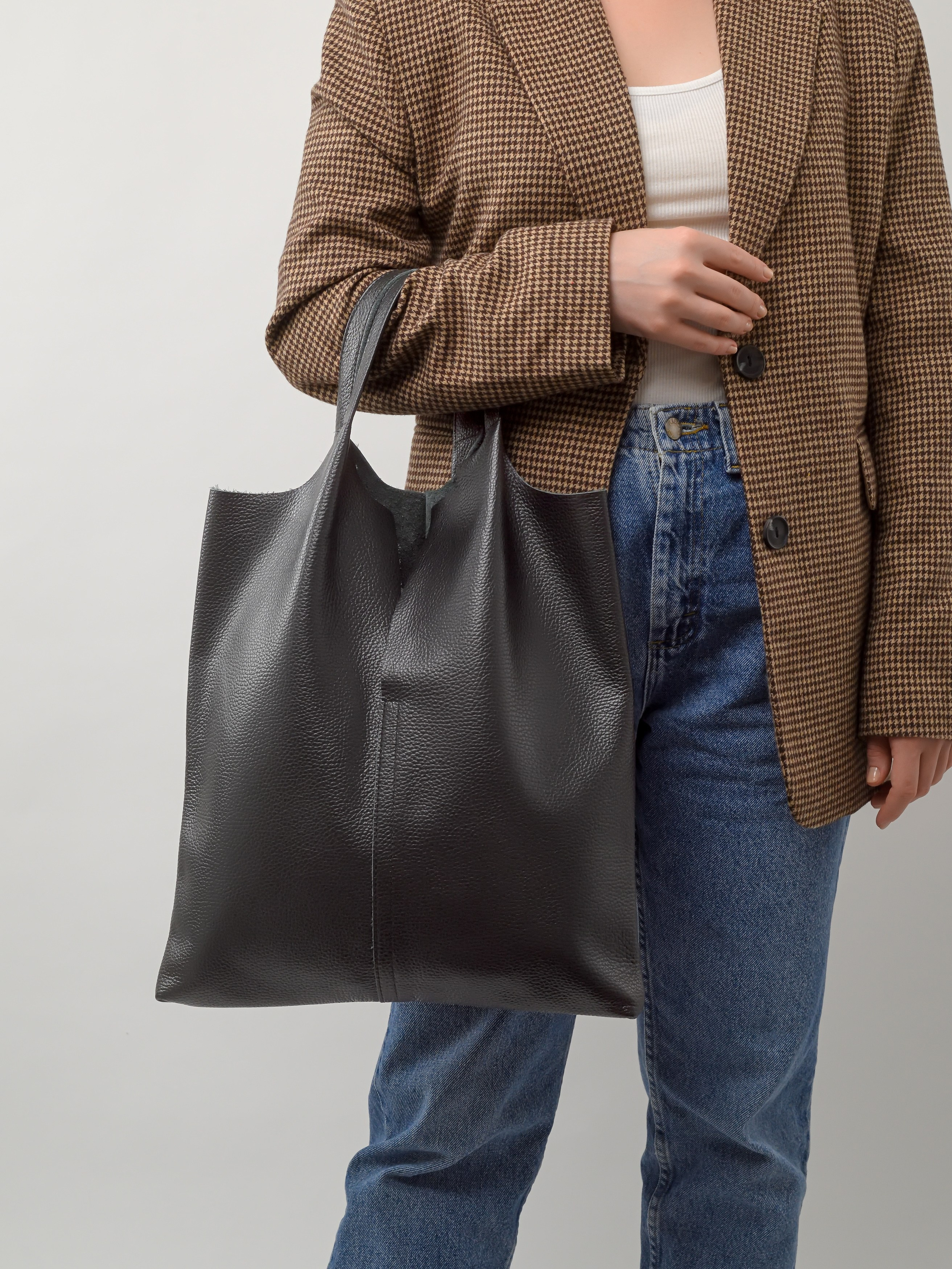 Сумки. Предметный фотограф, инфографика и видео в Санкт-Петербурге