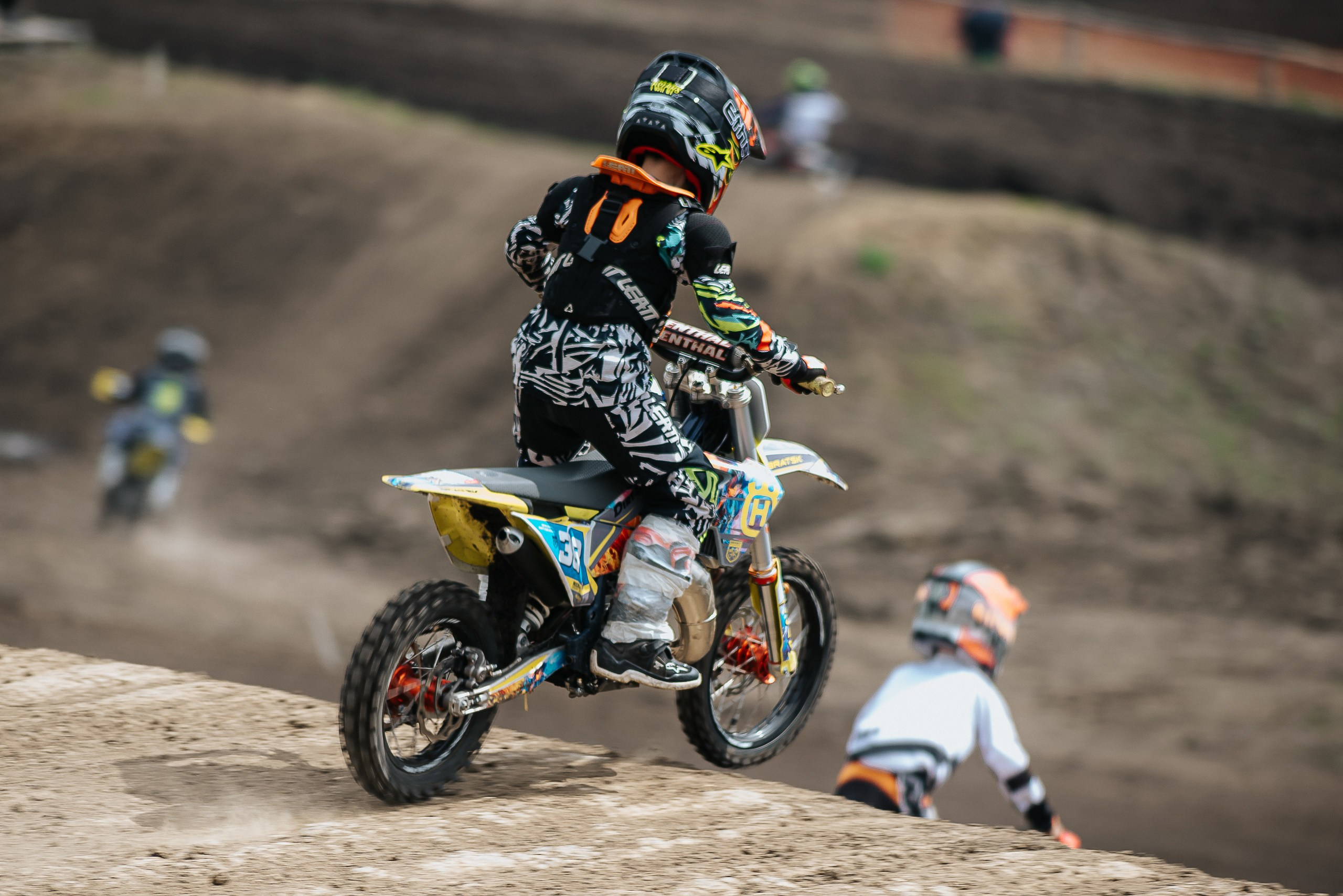 10.05.2024 — Чемпионат Кузбасса по мотокроссу. Репортажный фотограф в Кемерово