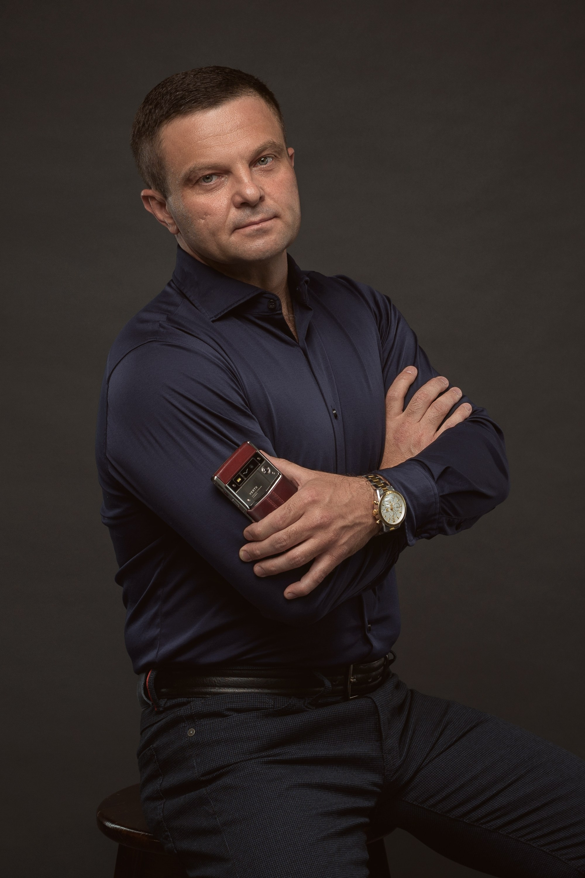 Фотосессия мужчины. Компания и фотошкола по созданию контента в Москве