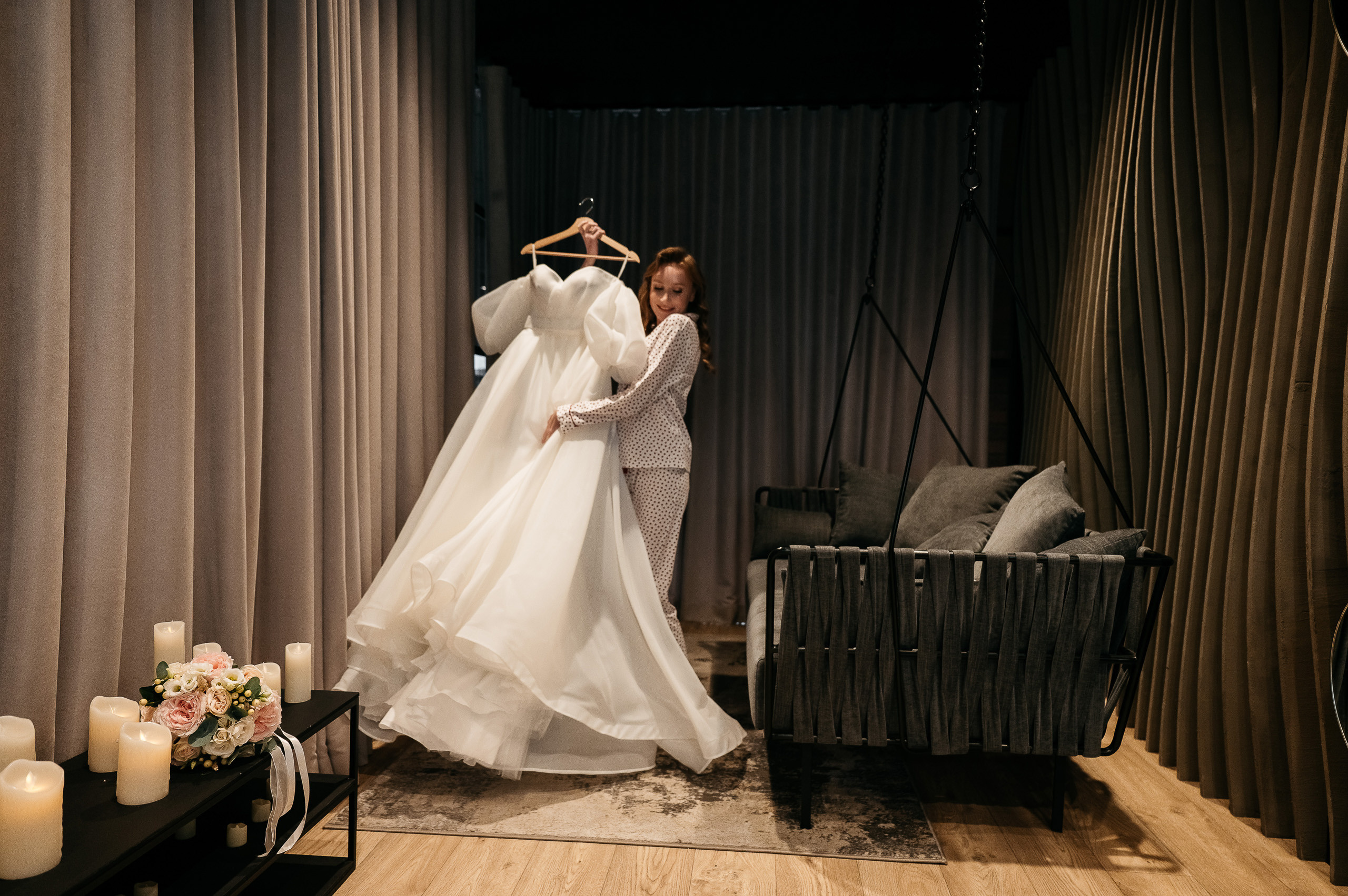 Полина @polinaozerova и Сергей @sergo_explos 🤵 📸 Фото @Mooleen.Aleksandr 🎀 Координация @Hello_weddy 💄 Визаж @dronova_anastasia ⛪️ Локация @chateau_blanc_shamoni 🎊 Декор и флористика @felico__decor👗 🎤 Ведущий @fedorov.show Кейтеринг @075please Свадебый торт @tortodel__24 Артист виртуоз @kostya_balaiskih