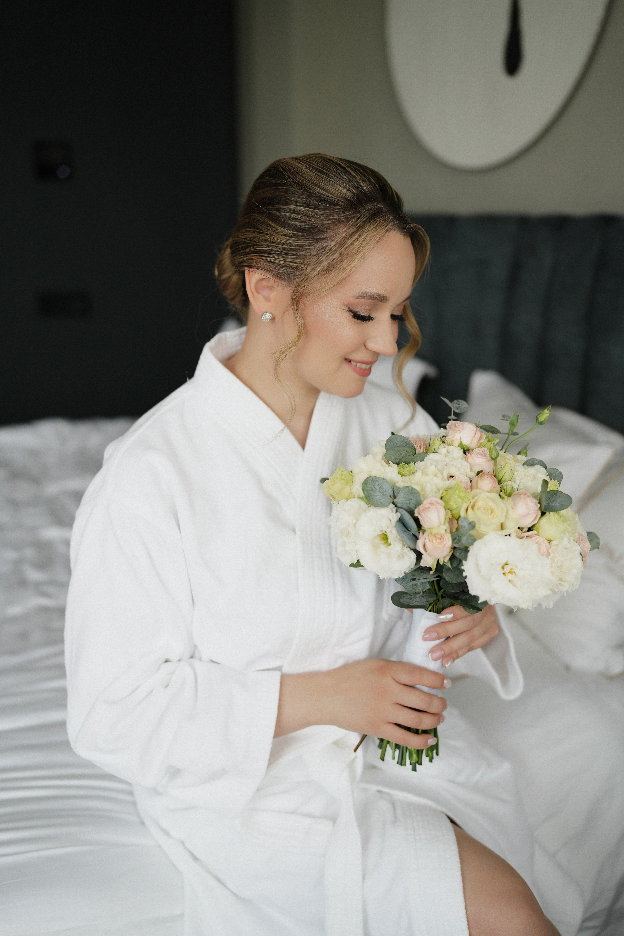 Сборы жениха и невесты, бракосочетание в Савеловском загсе, выездная церемония