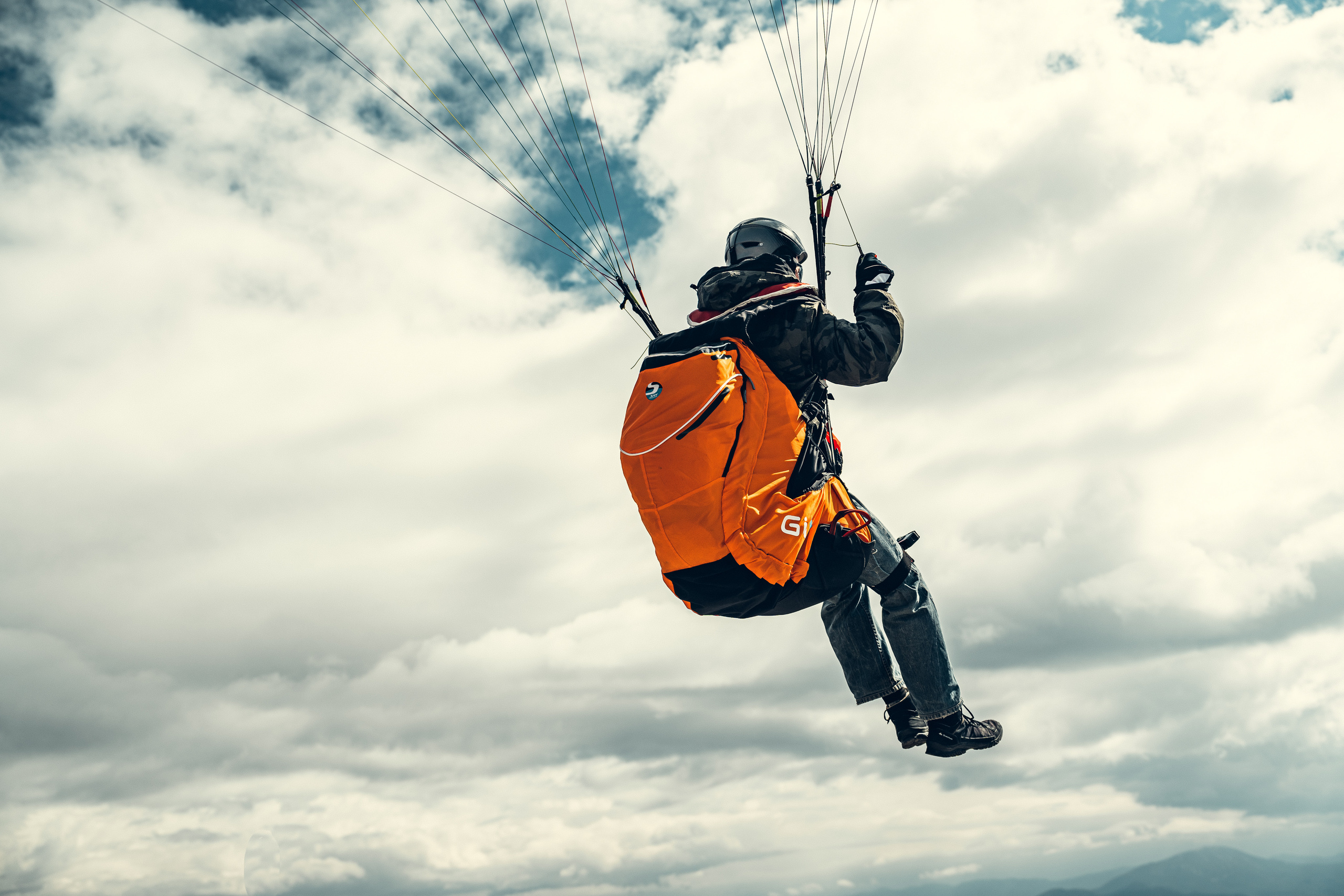 Action. Если ты на Земле — звони