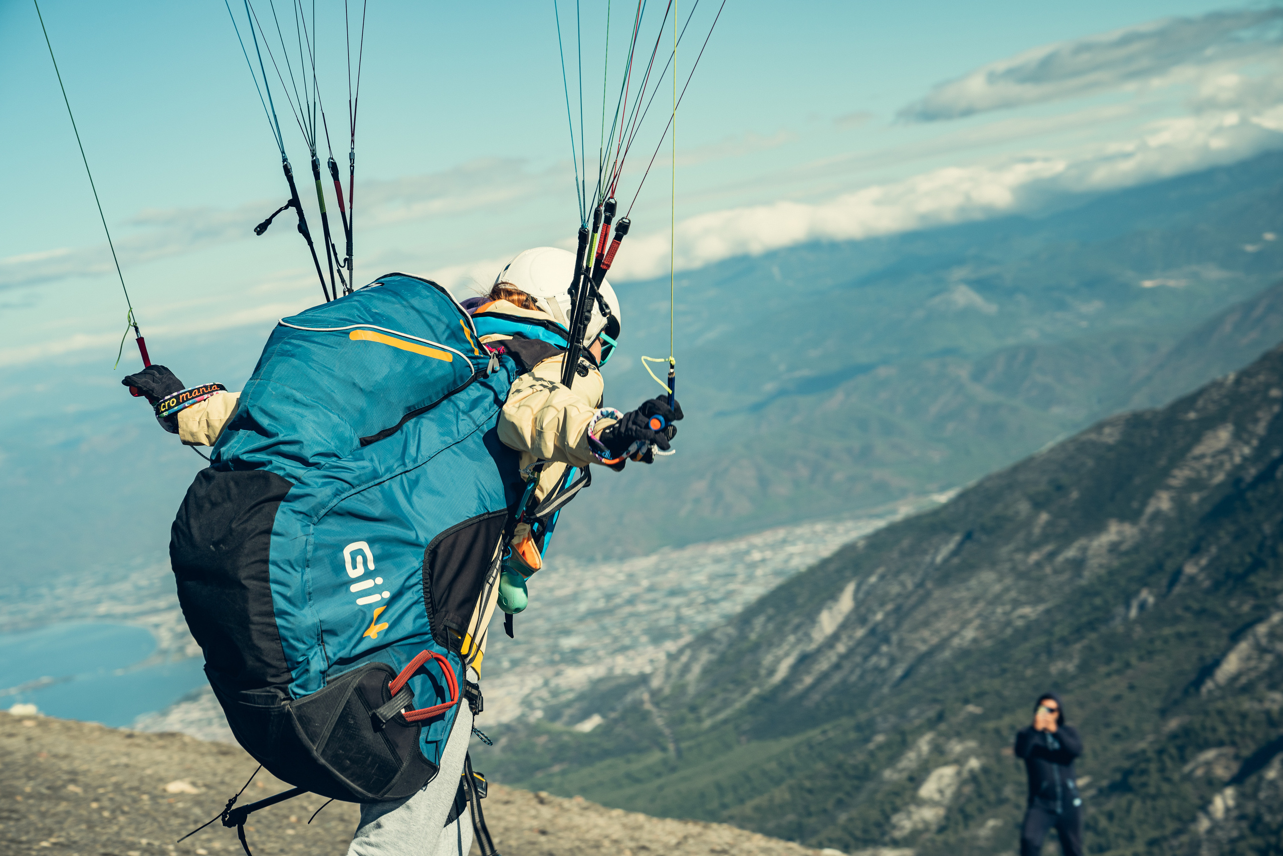 Action. Если ты на Земле — звони