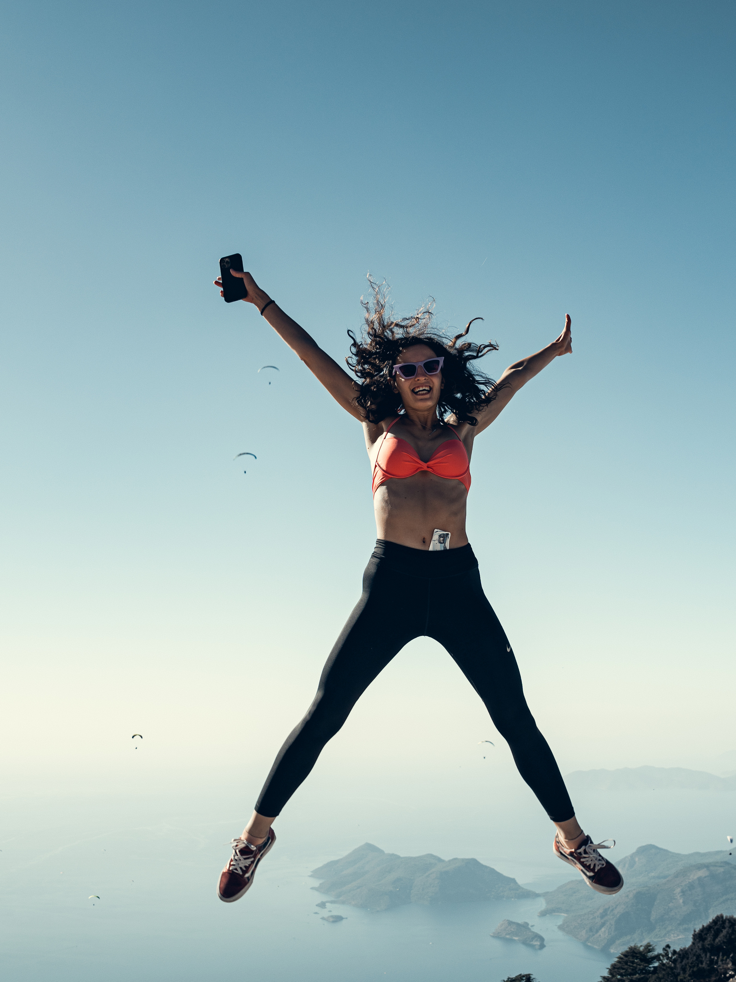 Action. Если ты на Земле — звони