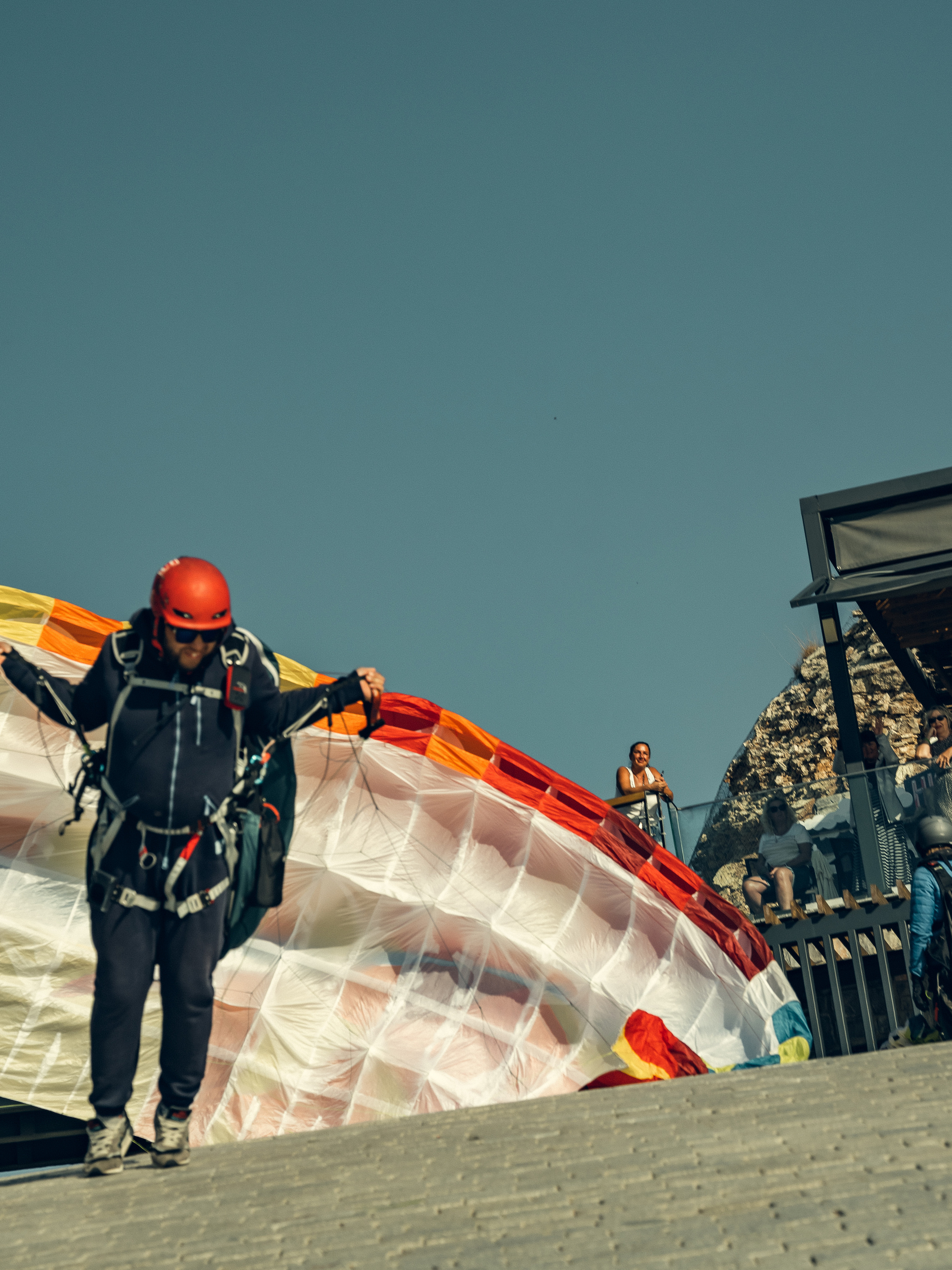 Action. Если ты на Земле — звони