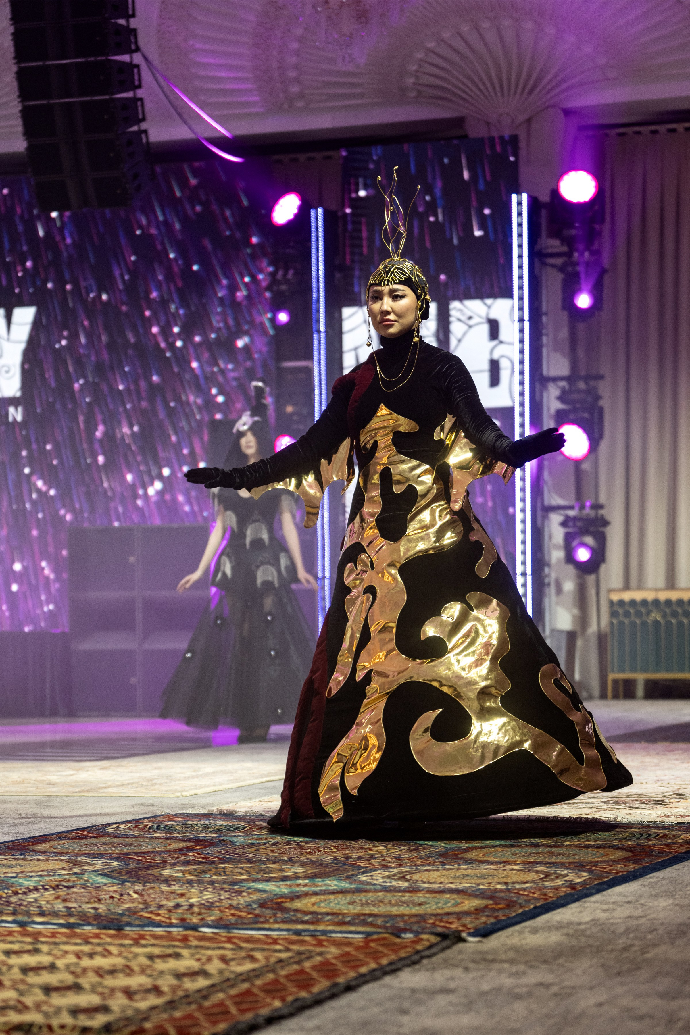 Zhamby. Сайт Алматинского НЮ АРТ, будуар и фэшн фотографа Дениса Карпенко