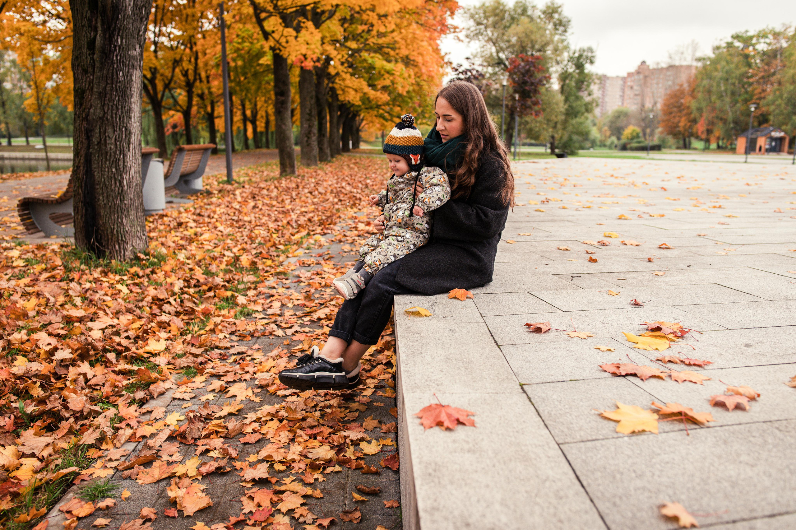 Осенняя фотопрогулка в парке «Дружба», мама с дочкой. Семейный фотограф. Lifestyle. Москва. Анастасия Михайлова