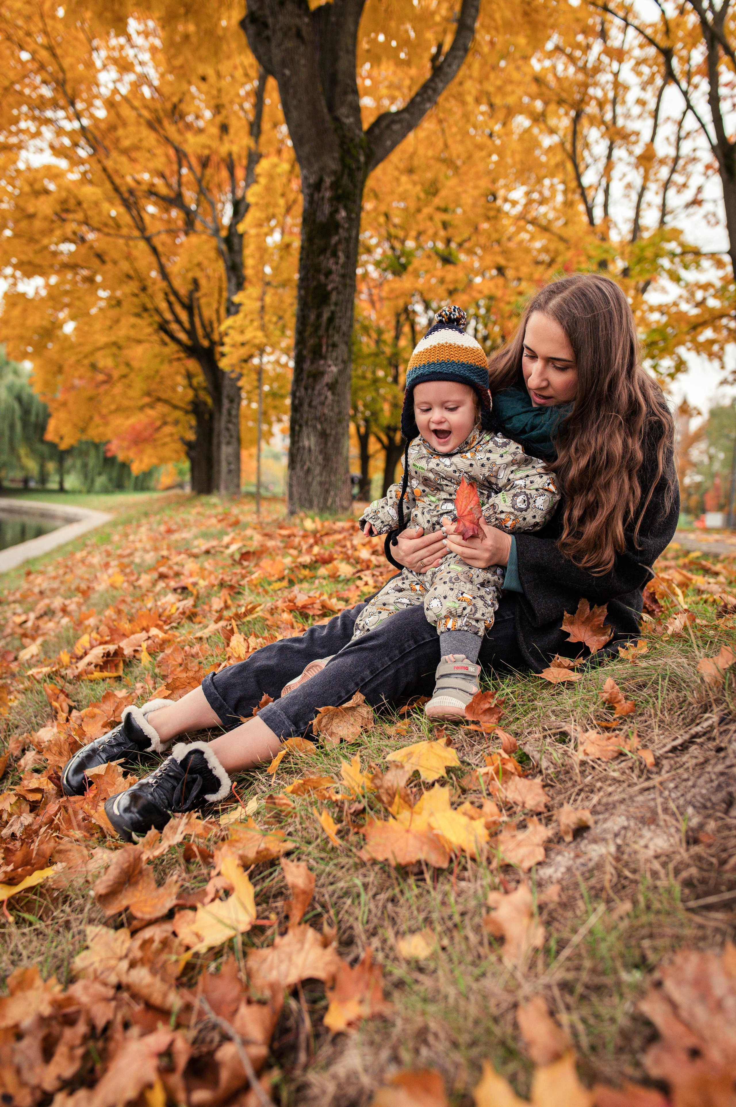 Осенняя фотопрогулка в парке «Дружба», мама с дочкой. Семейный фотограф. Lifestyle. Москва. Анастасия Михайлова
