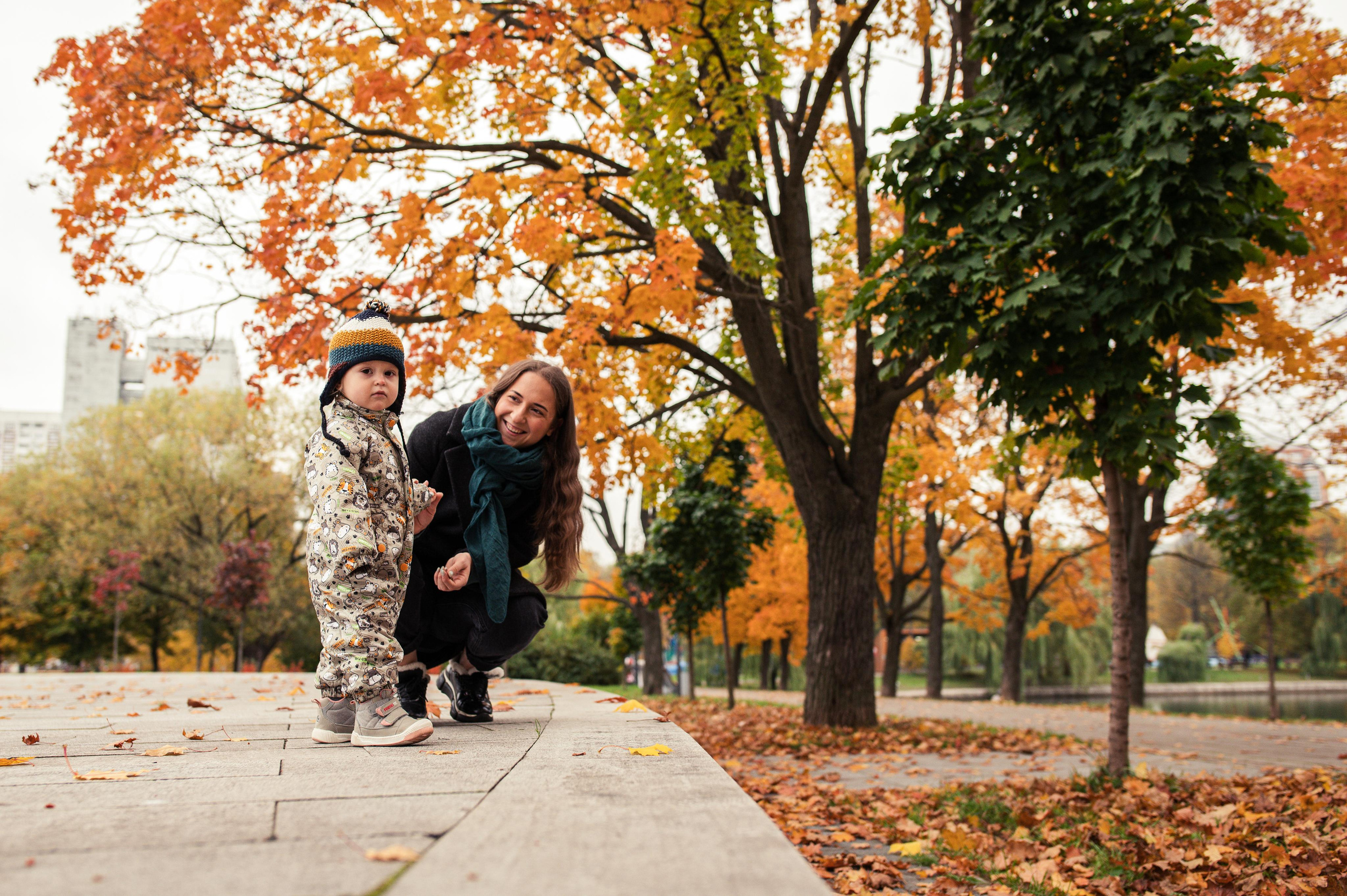 Осенняя фотопрогулка в парке «Дружба», мама с дочкой. Семейный фотограф. Lifestyle. Москва. Анастасия Михайлова