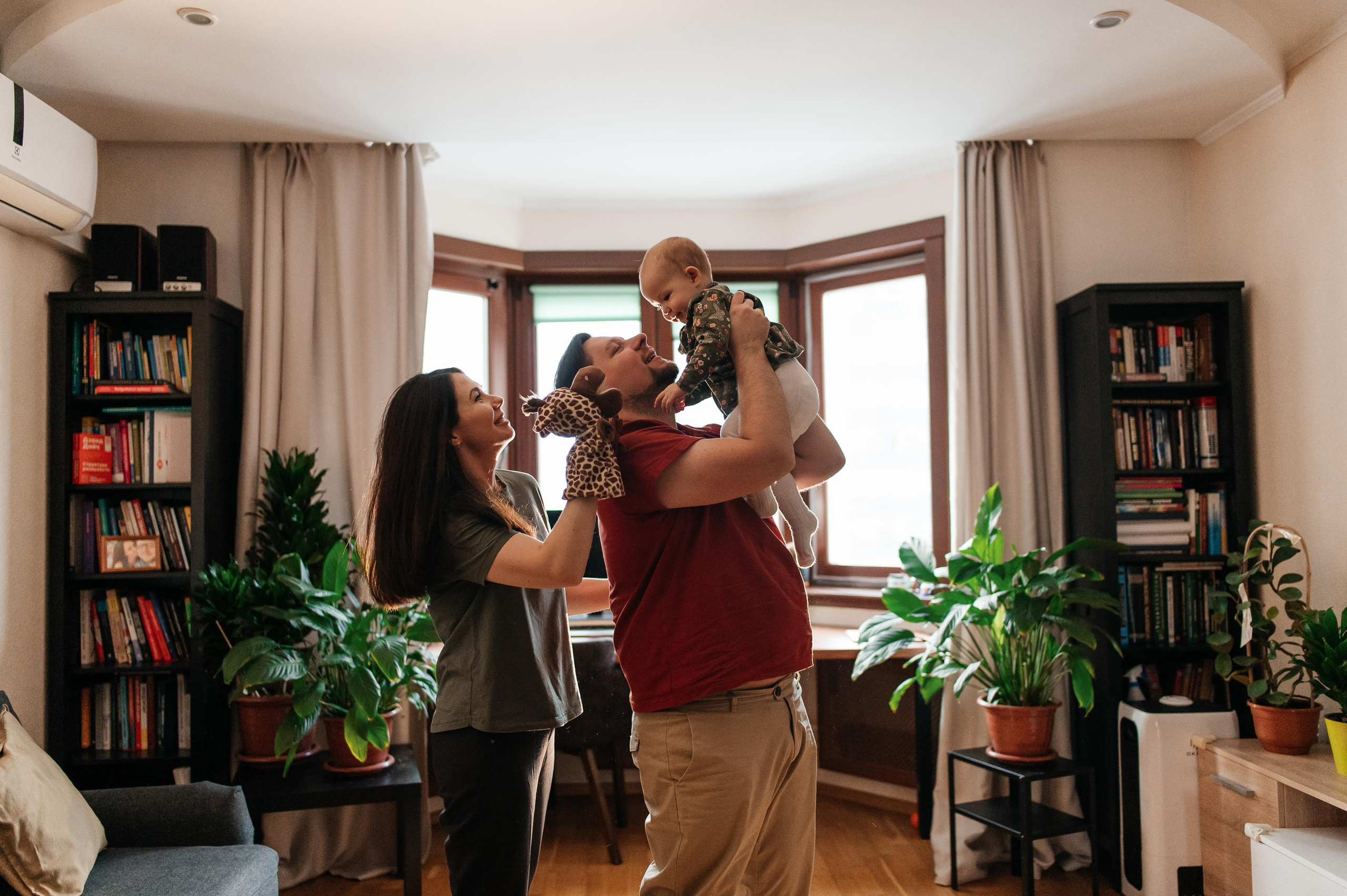 Предновогодняя фотосессия с годовалой малышкой. Семейный фотограф. Lifestyle. Москва. Анастасия Михайлова