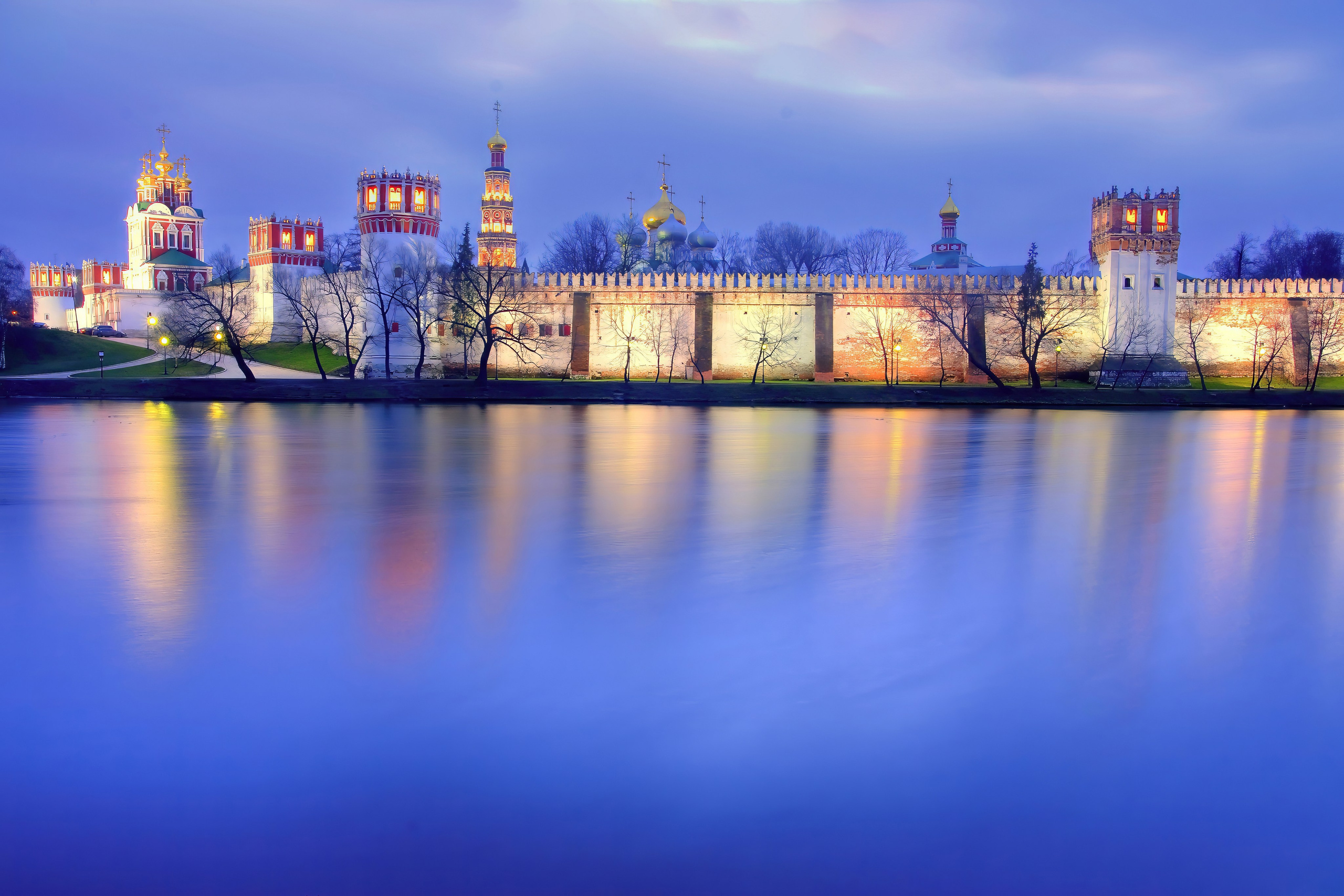 Выставка Москва оживает. 1000 куполов России, фотопроект Вадима Квятковского и Надежды Ельцовой