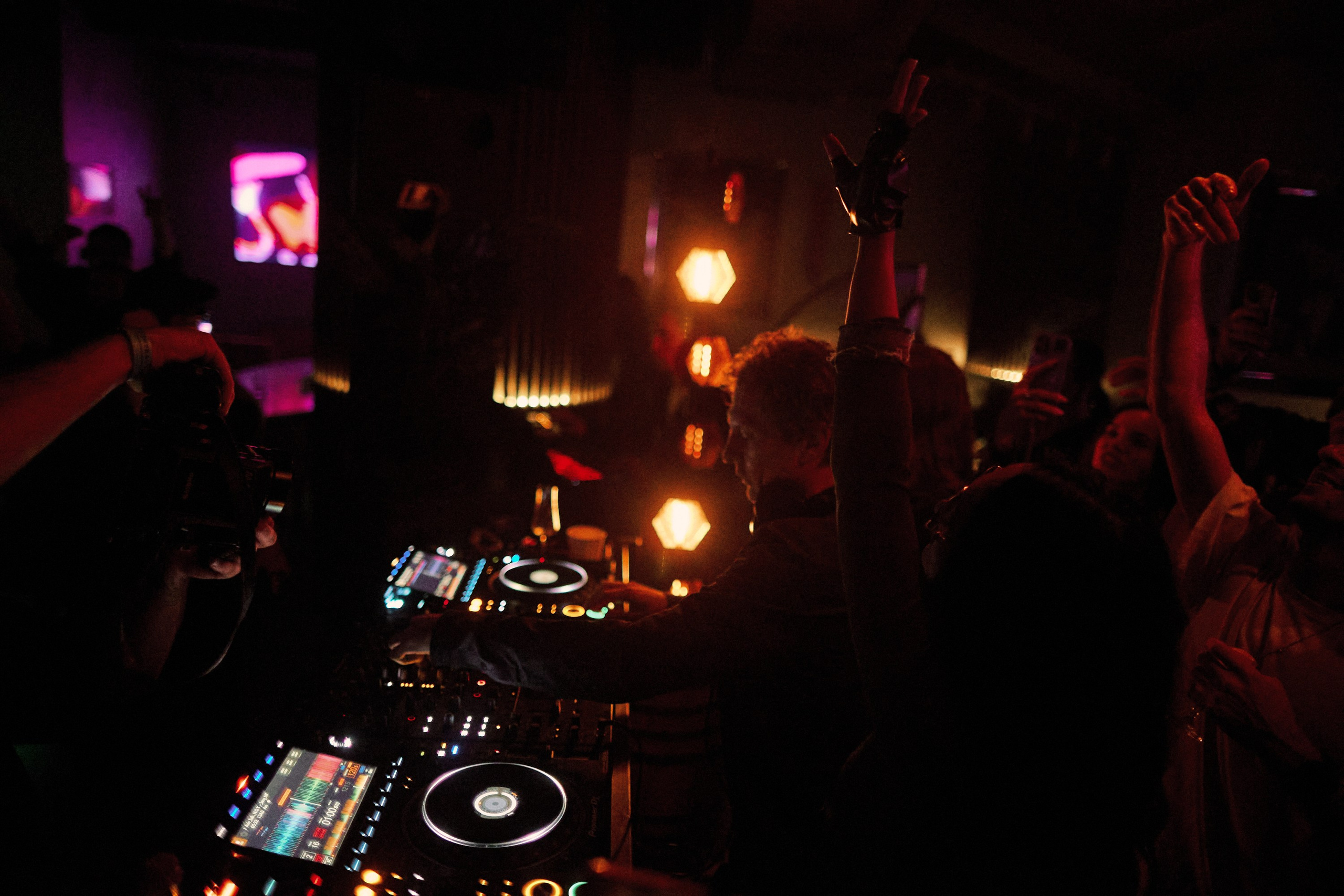 Dj Nils в Сочи. RetroChic Фото