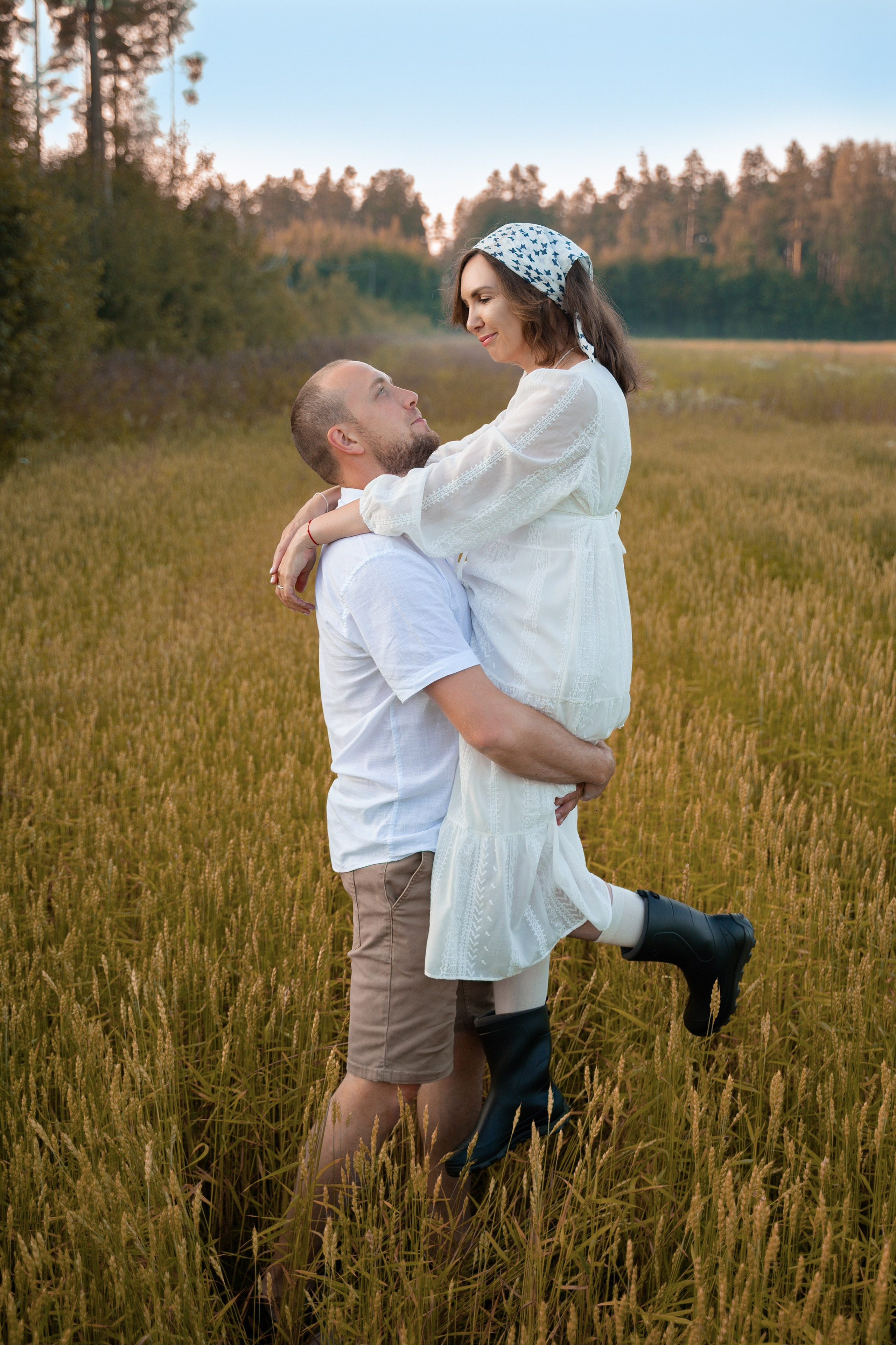 В полях. Фотограф Юлия Кондратьева